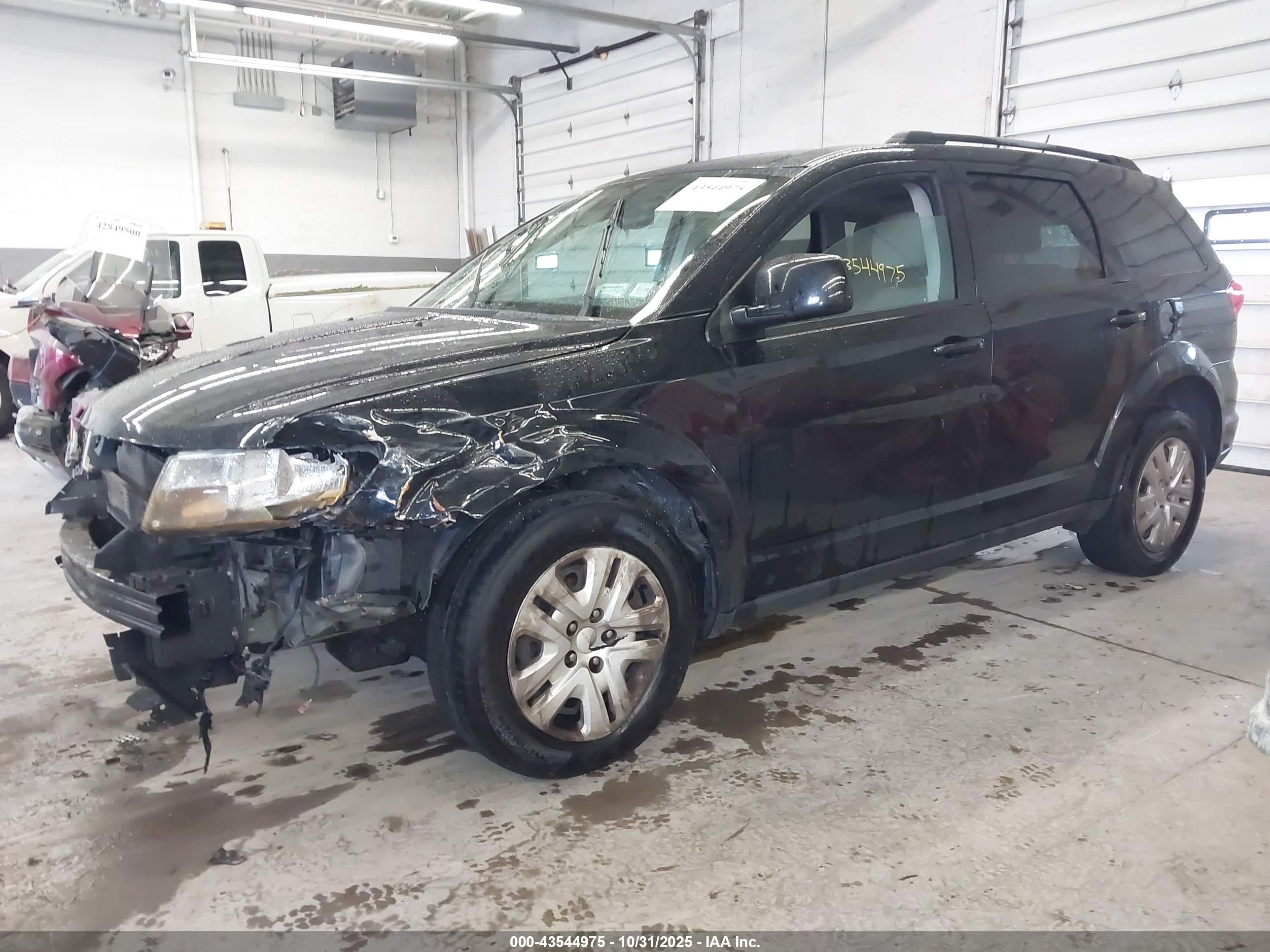 DODGE JOURNEY image 2