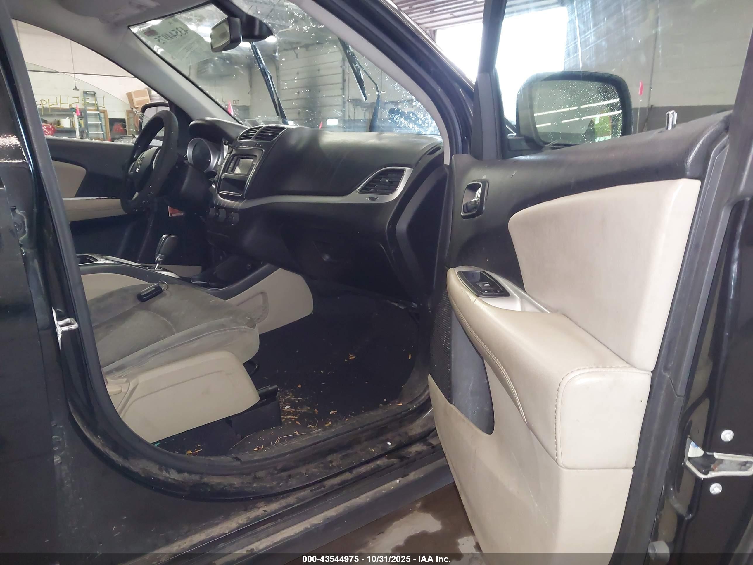 DODGE JOURNEY image 5