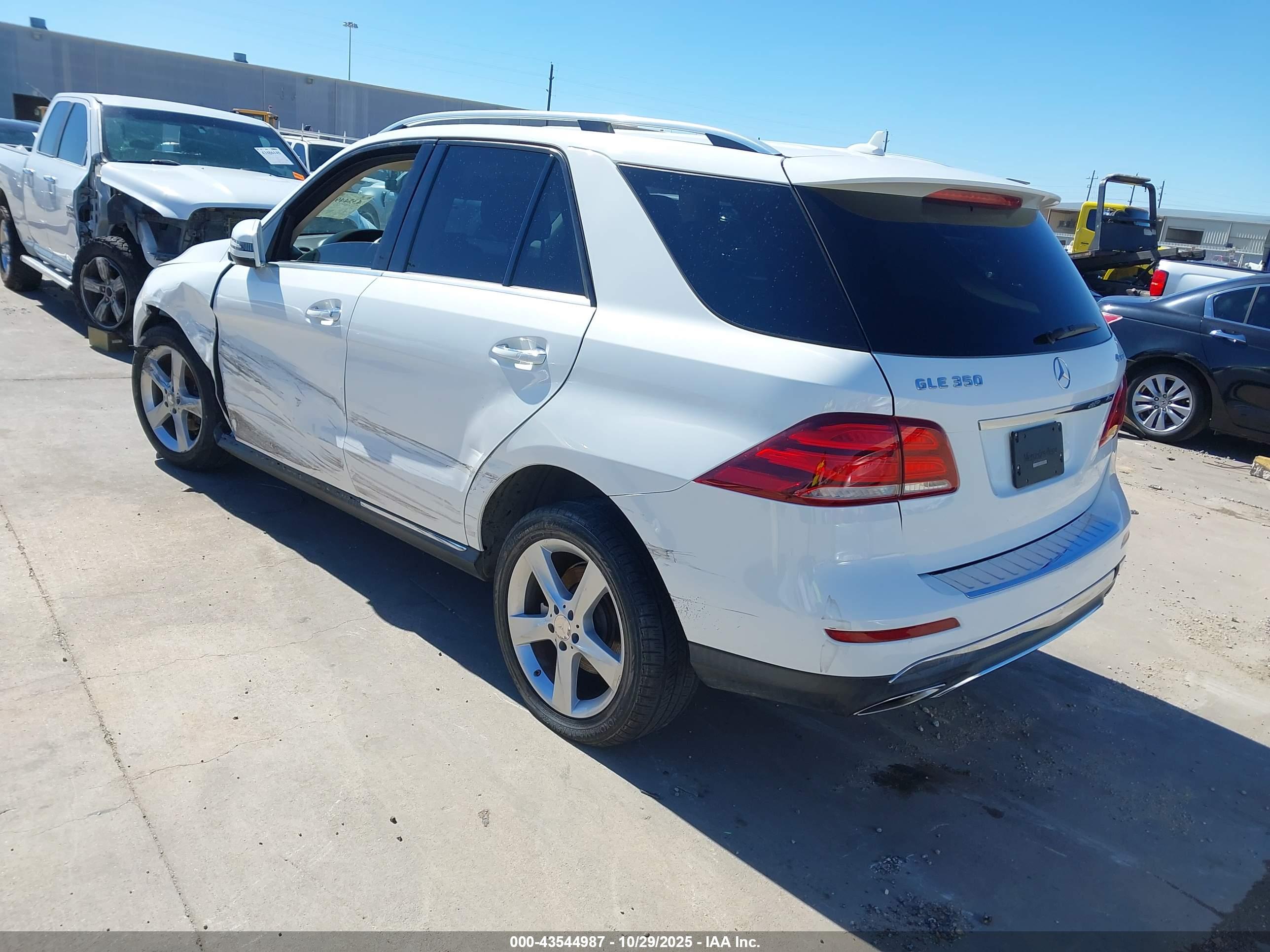 MERCEDES-BENZ GLE image 3