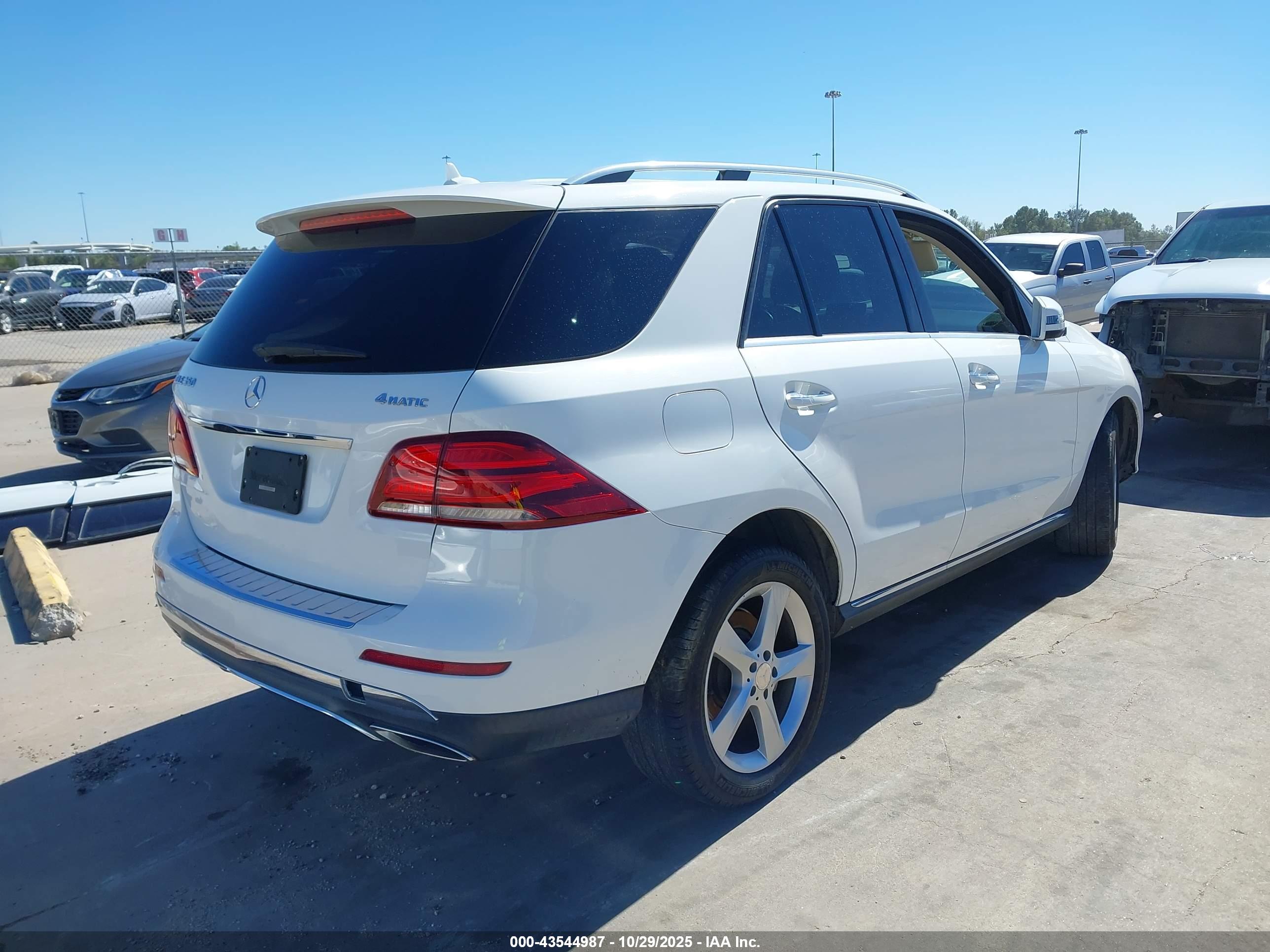 MERCEDES-BENZ GLE image 4