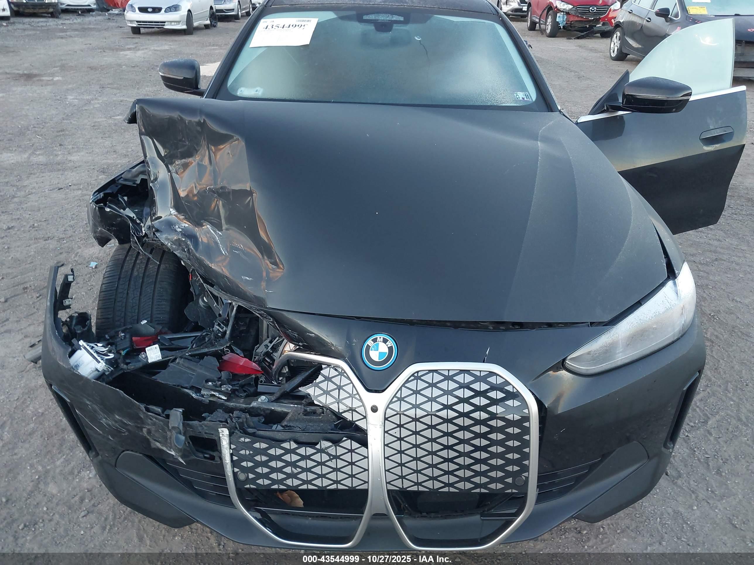 BMW I4 image 10