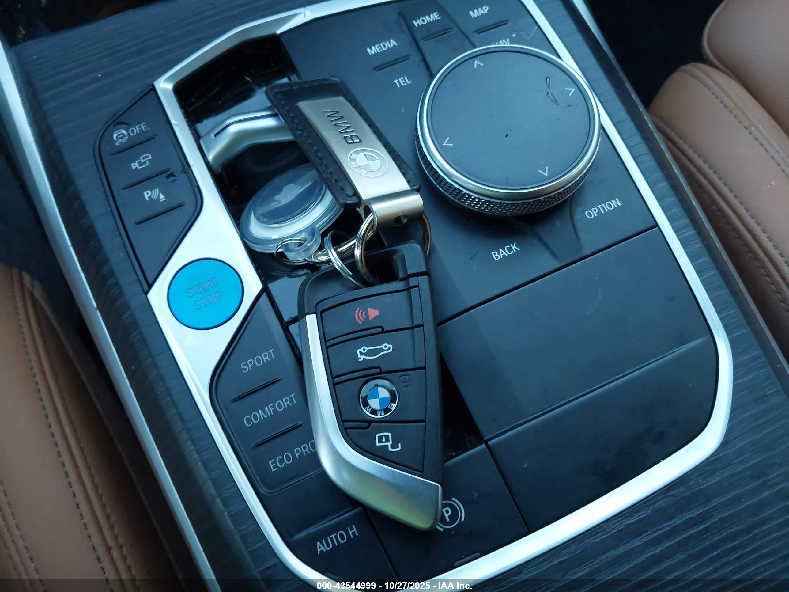 BMW I4 image 11