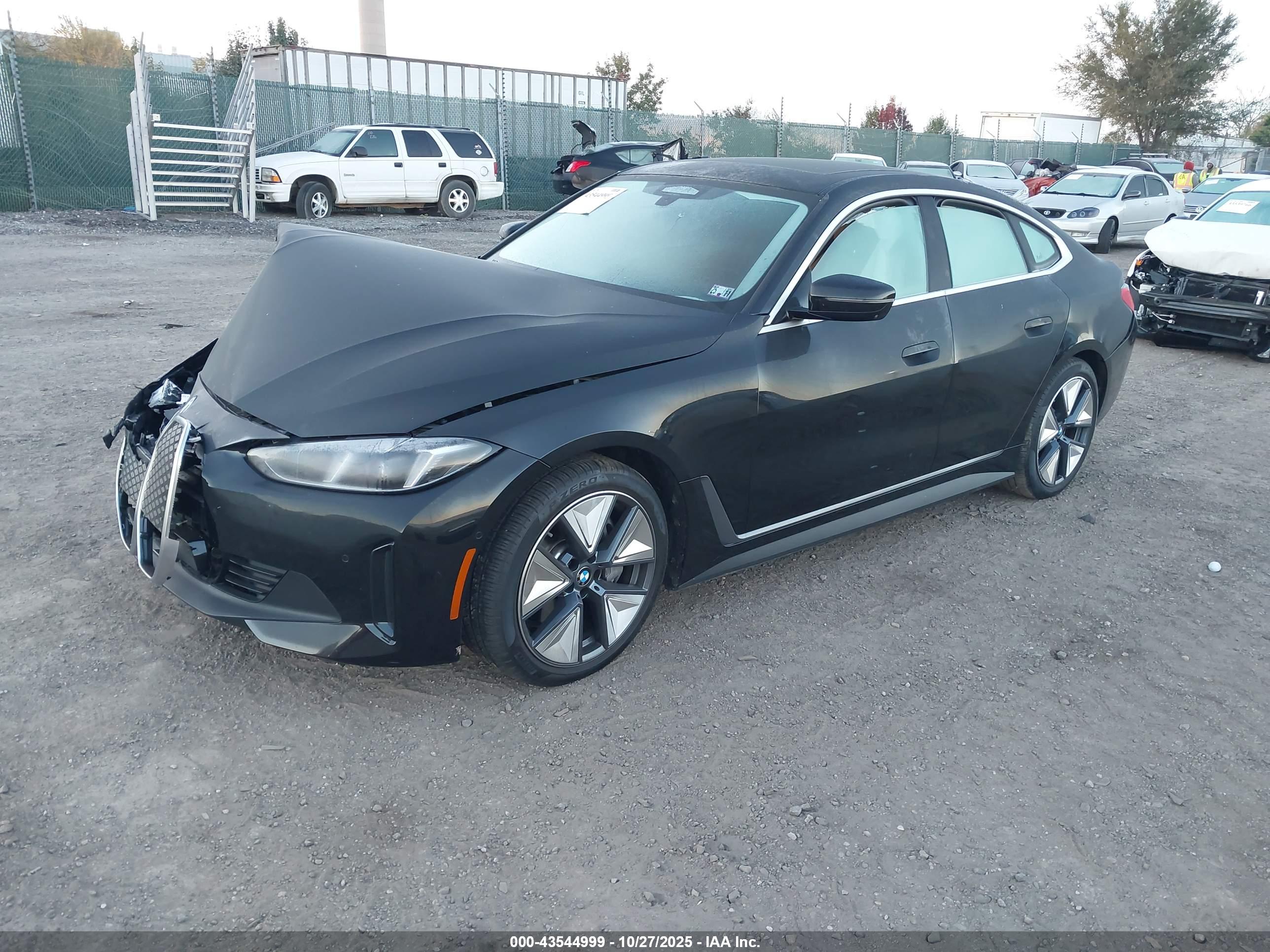 BMW I4 image 2