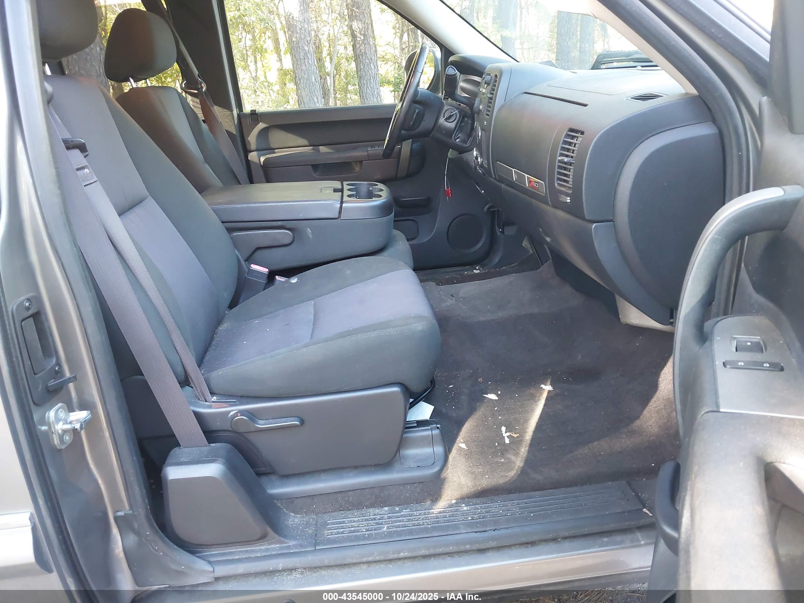 GMC SIERRA image 5