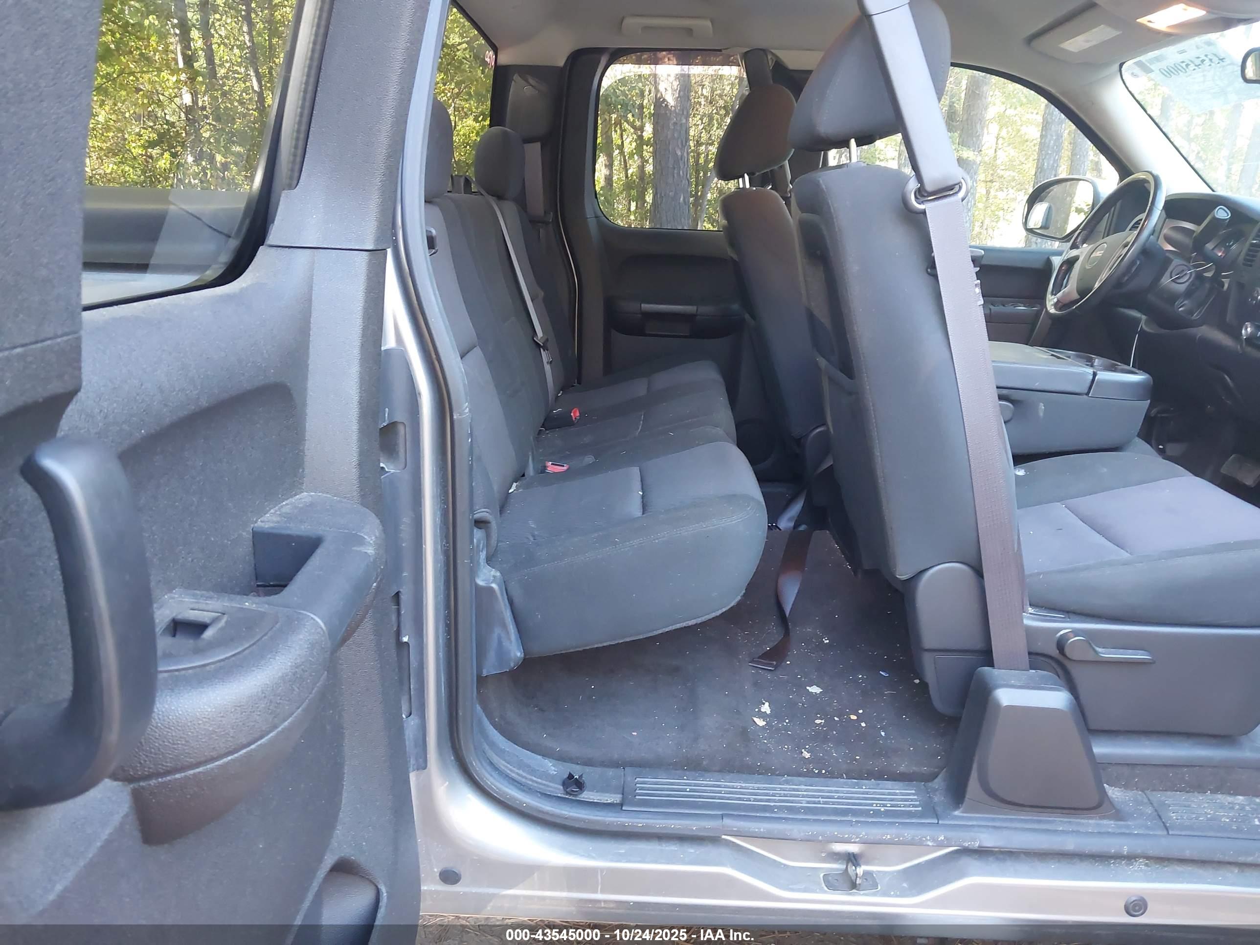 GMC SIERRA image 8