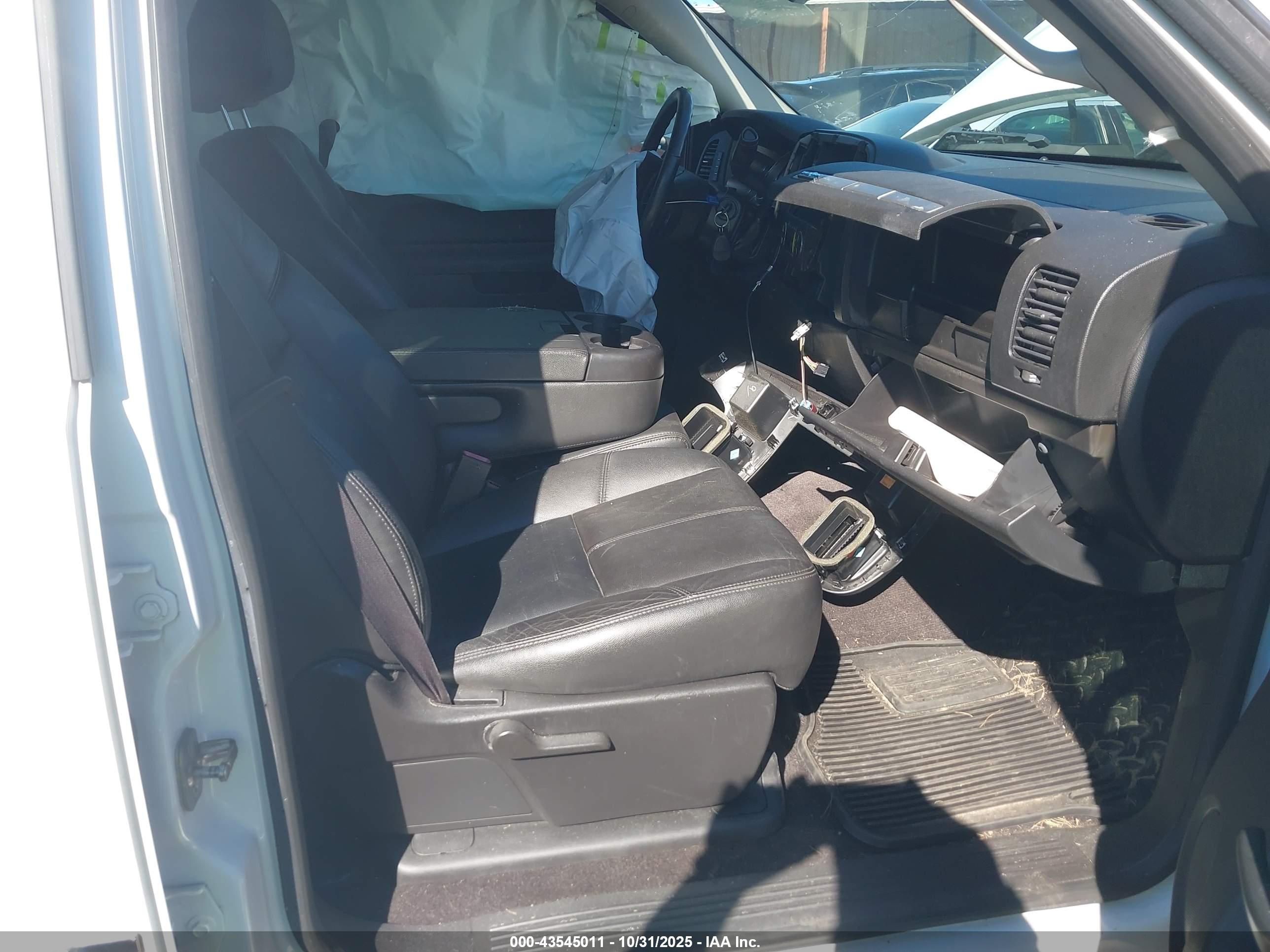 GMC SIERRA image 5