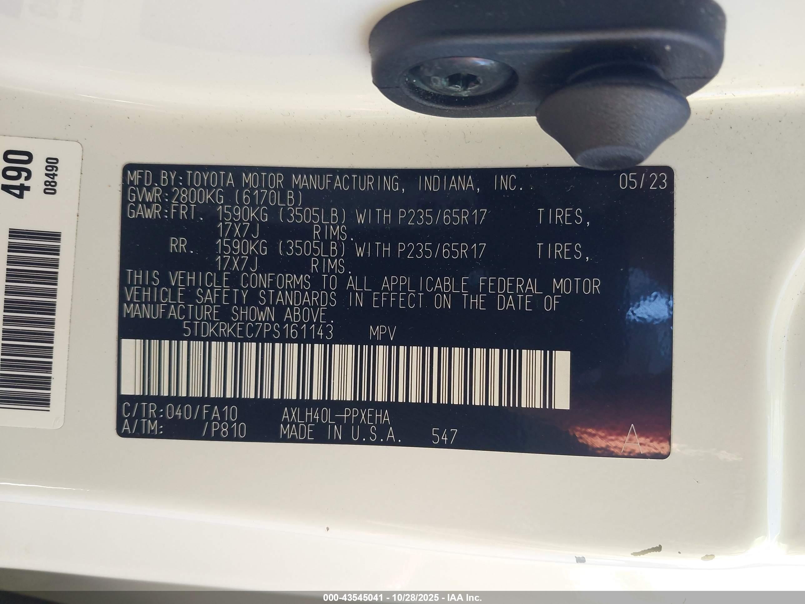 TOYOTA SIENNA image 9
