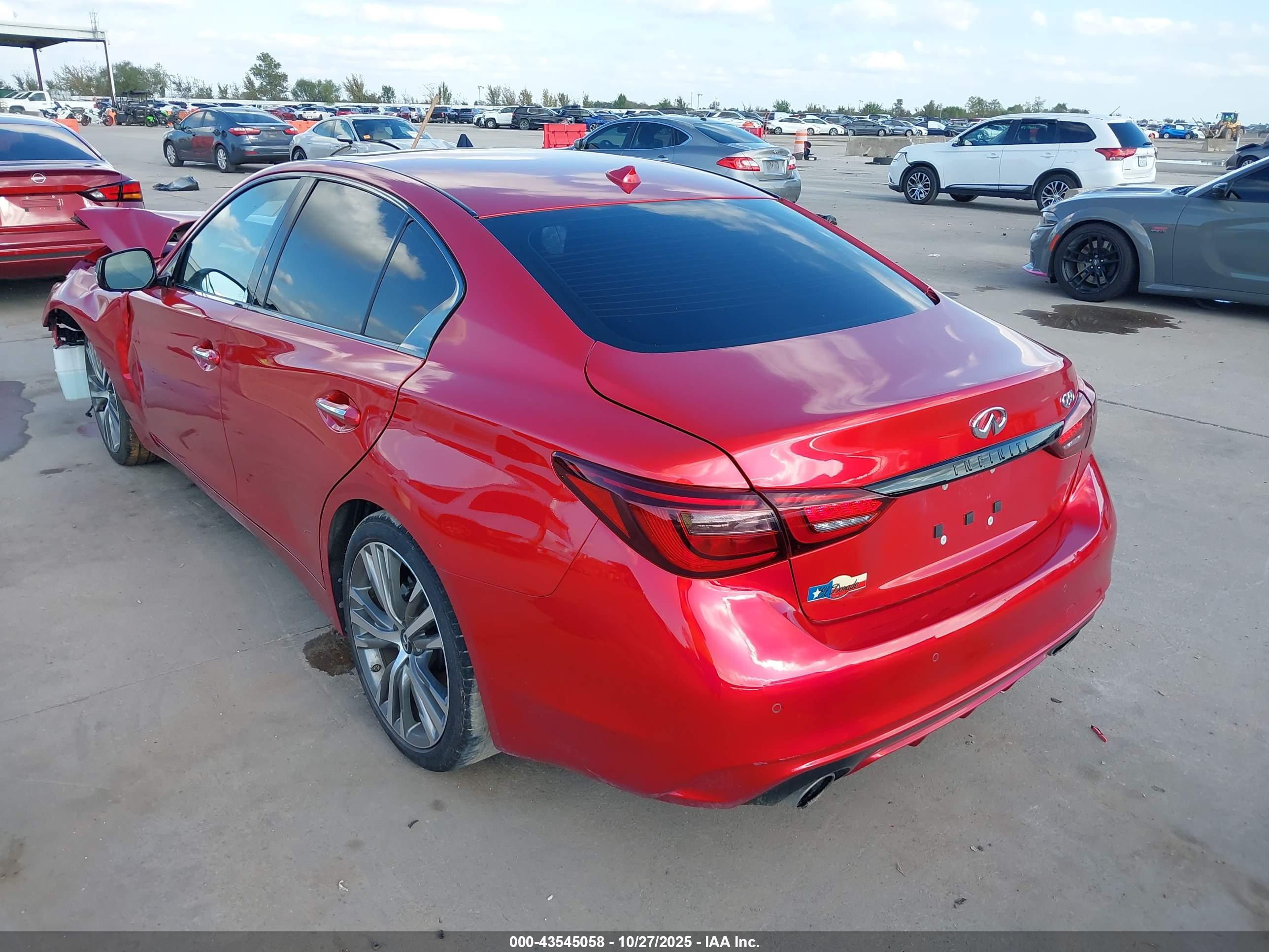INFINITI Q50 image 3