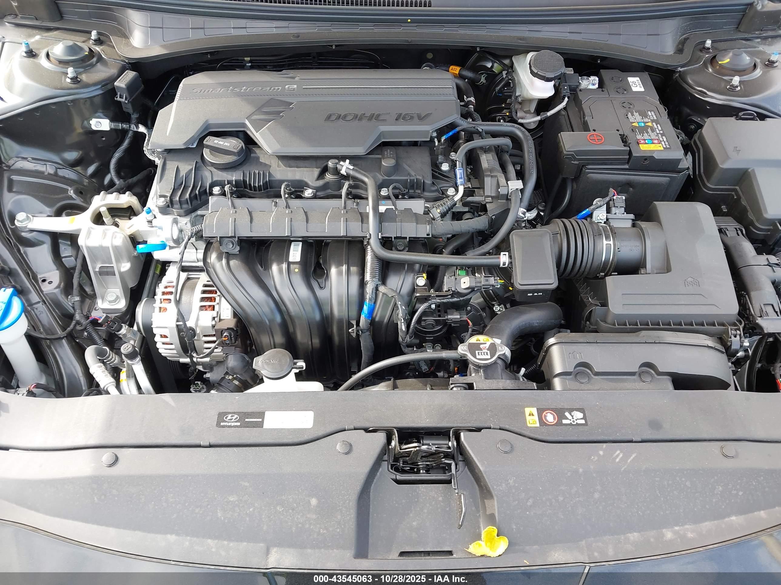 HYUNDAI ELANTRA image 10