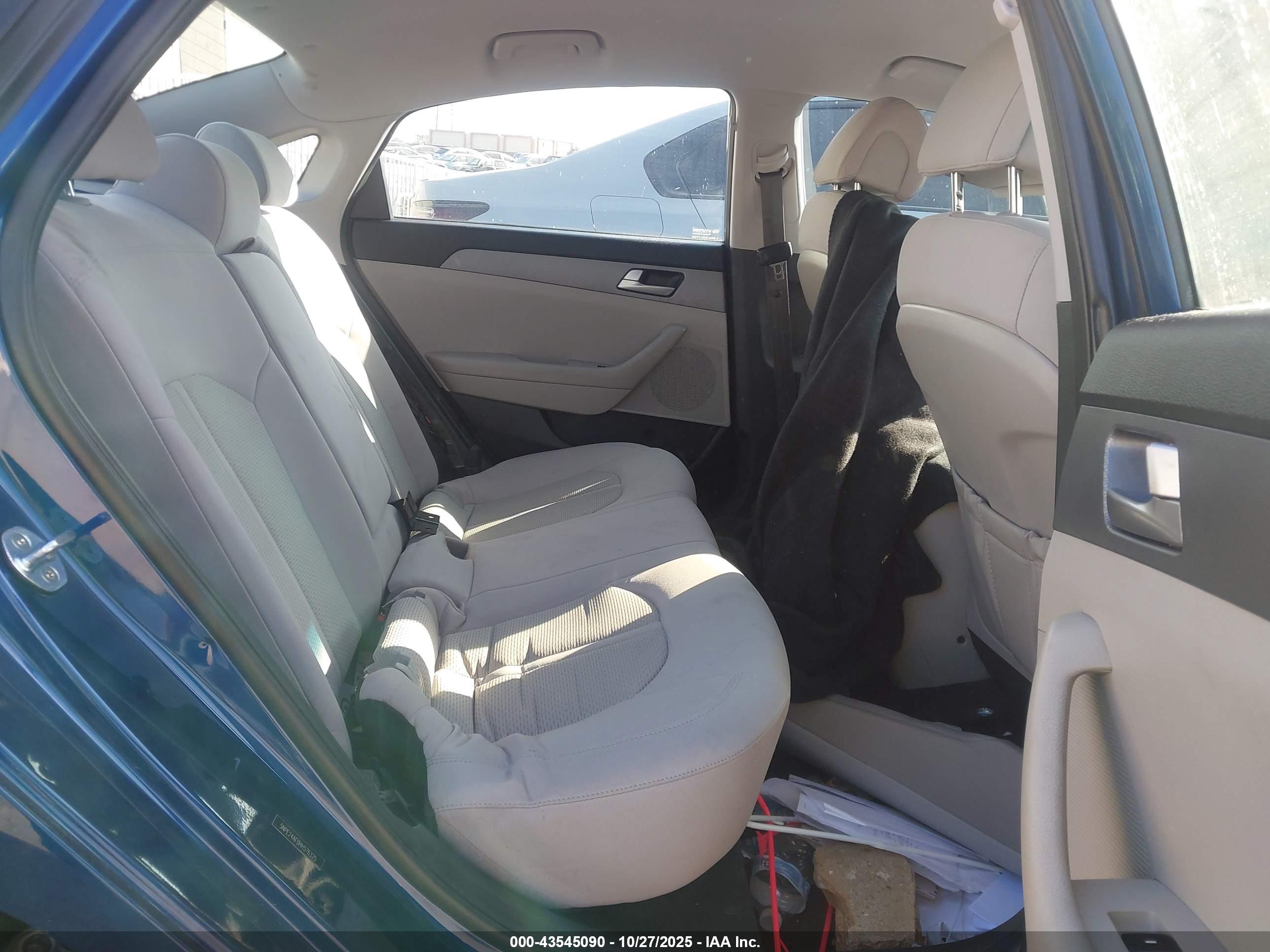 HYUNDAI SONATA image 8