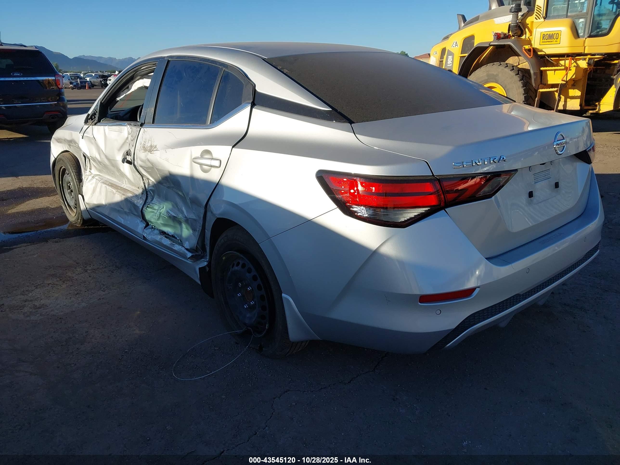 NISSAN SENTRA image 3