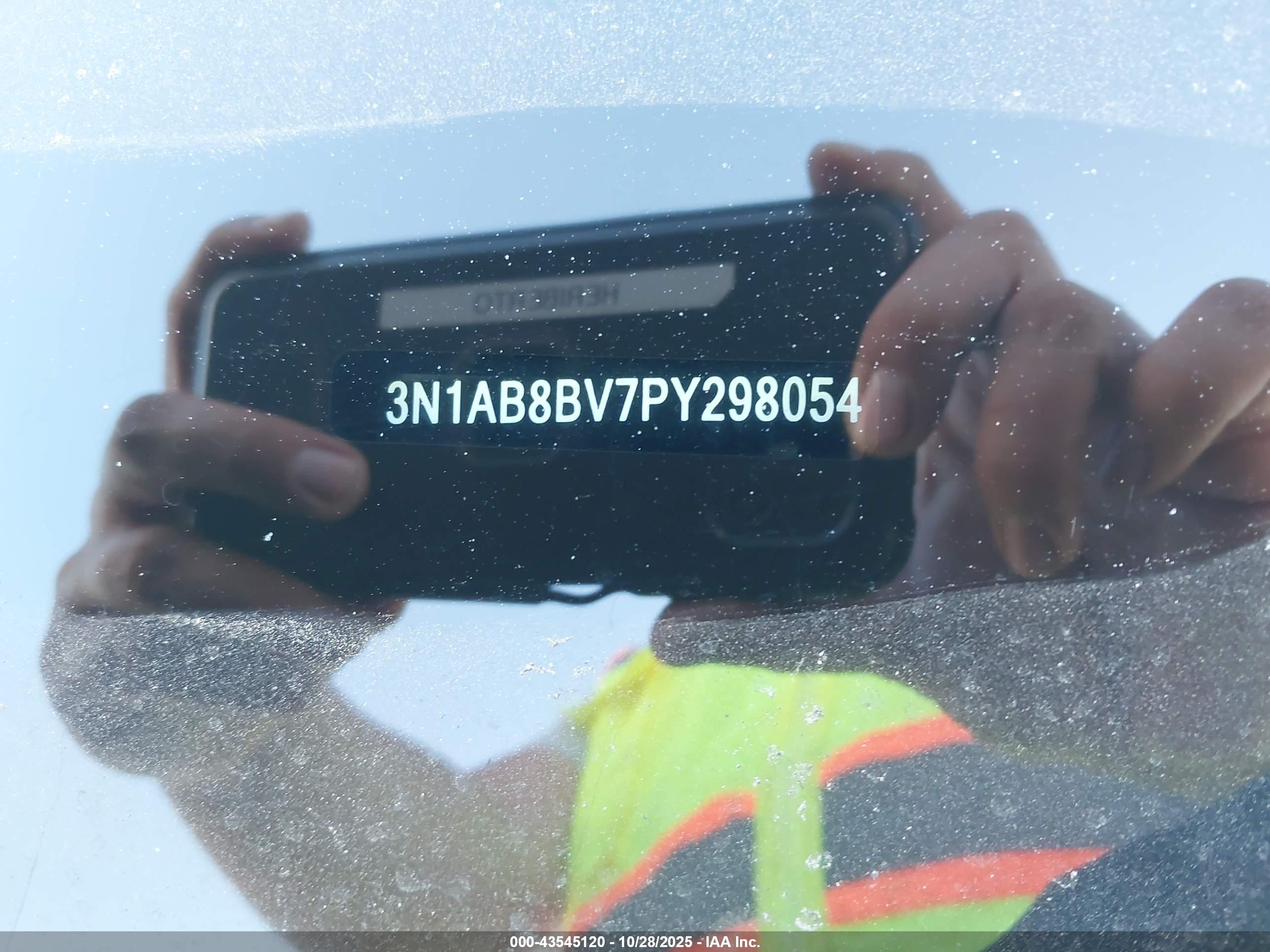NISSAN SENTRA image 9