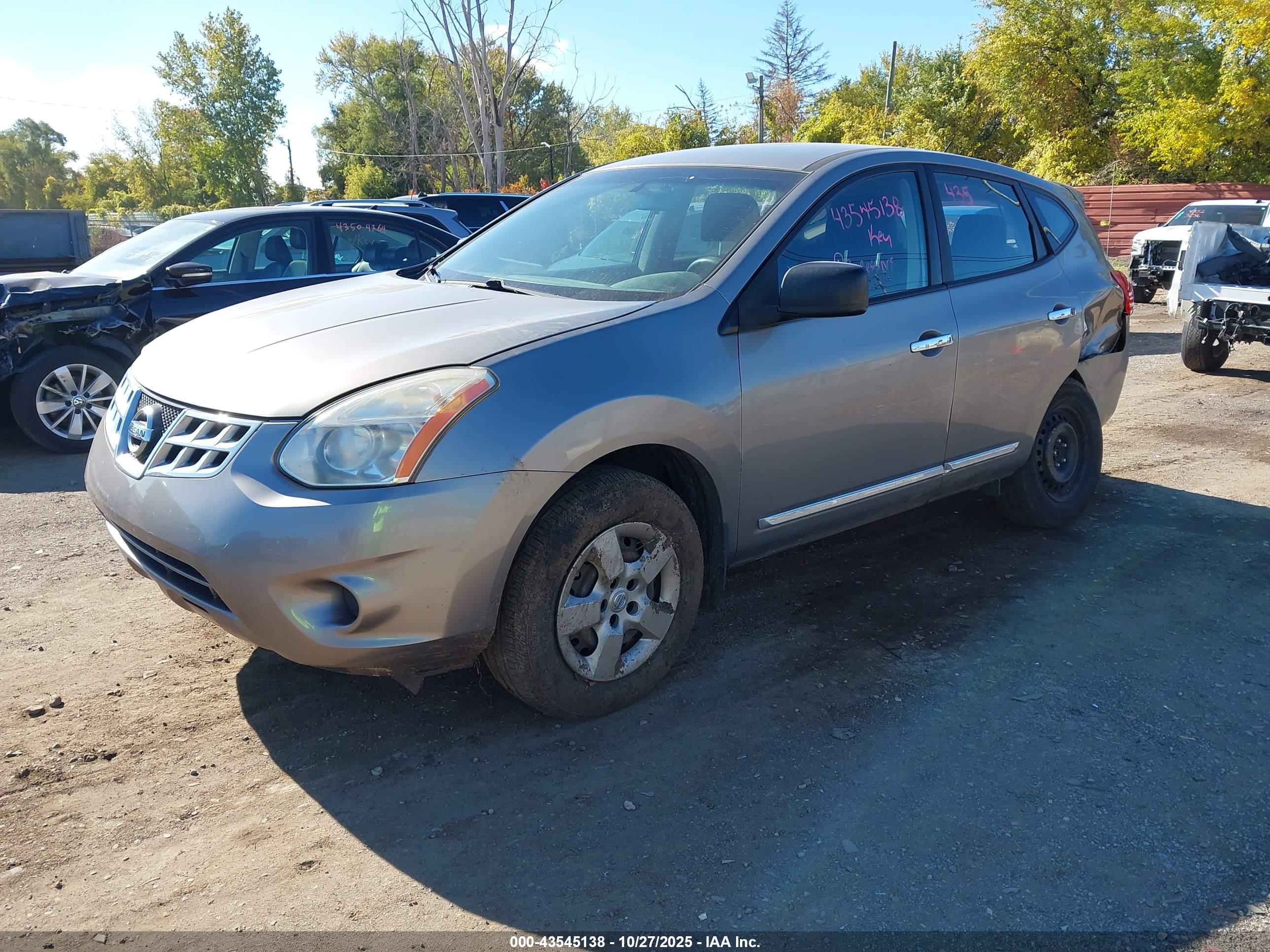 NISSAN ROGUE image 2