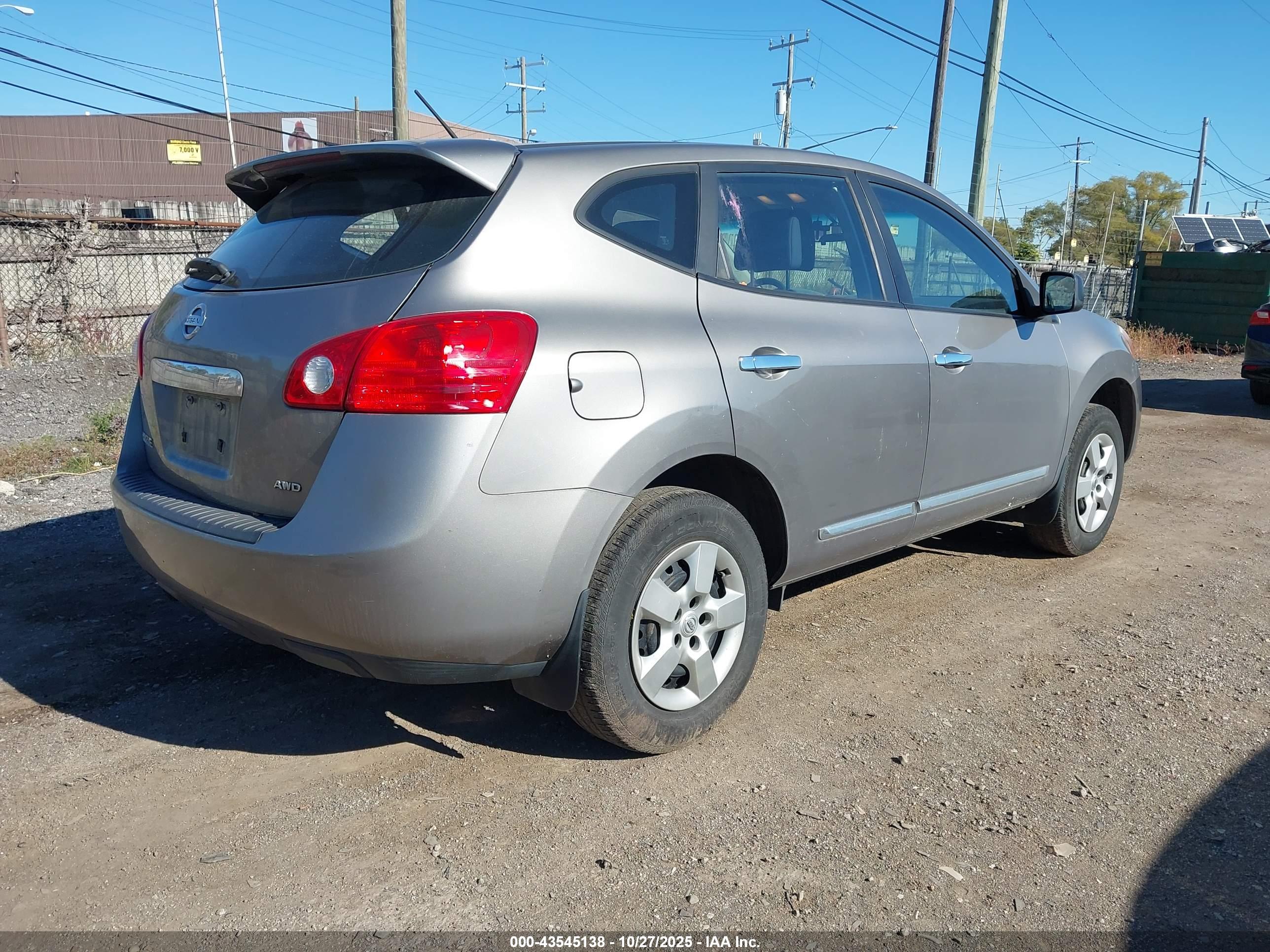 NISSAN ROGUE image 4