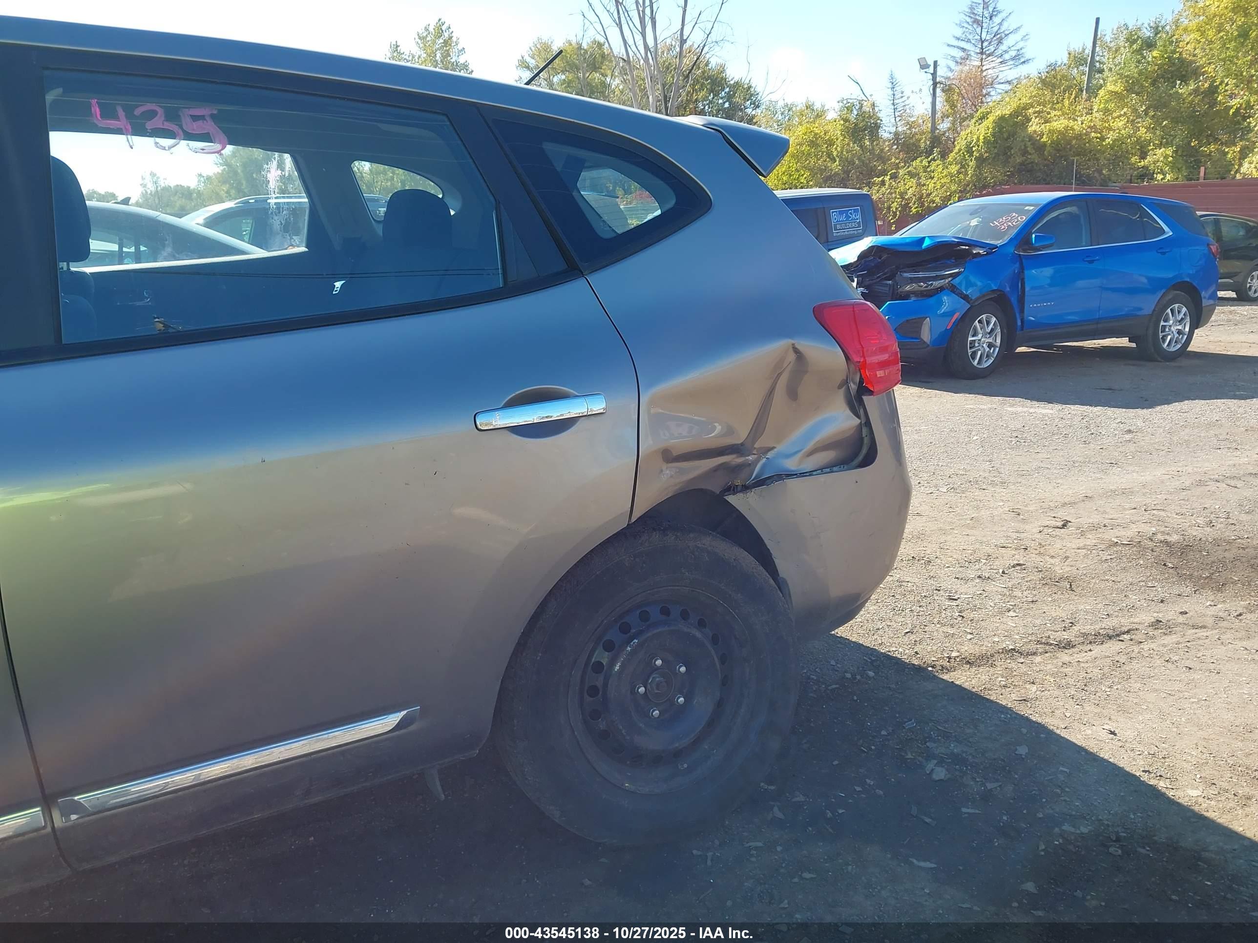NISSAN ROGUE image 6