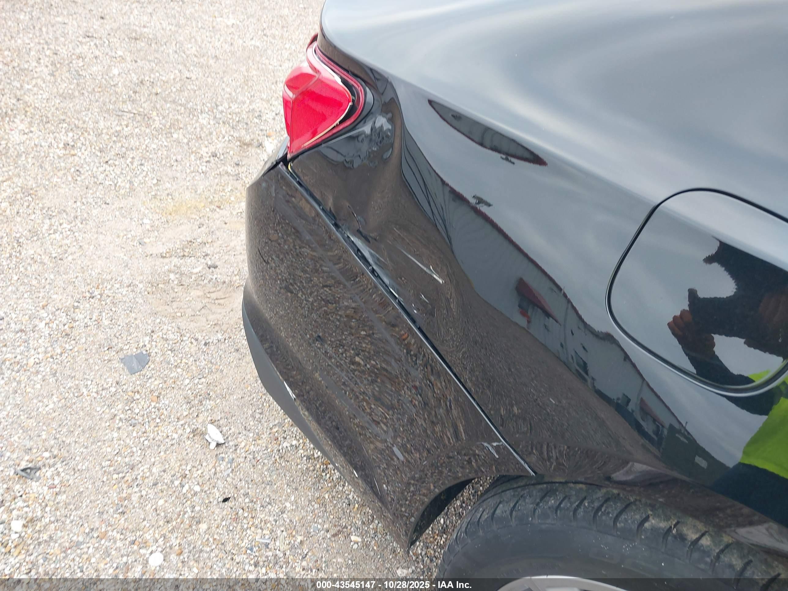 CHEVROLET MALIBU image 6