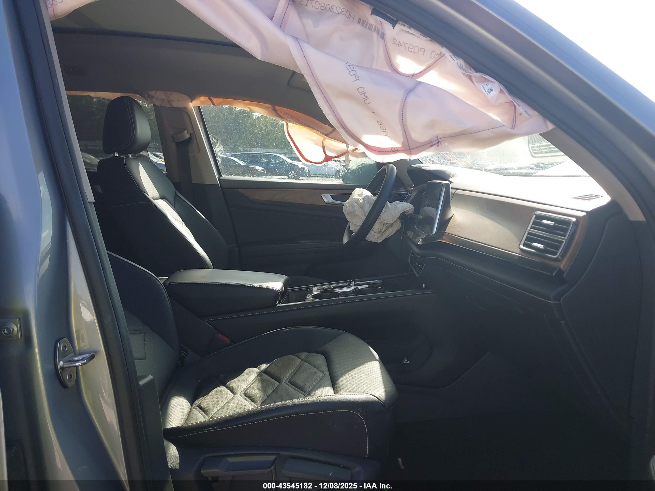 VOLKSWAGEN ATLAS image 5