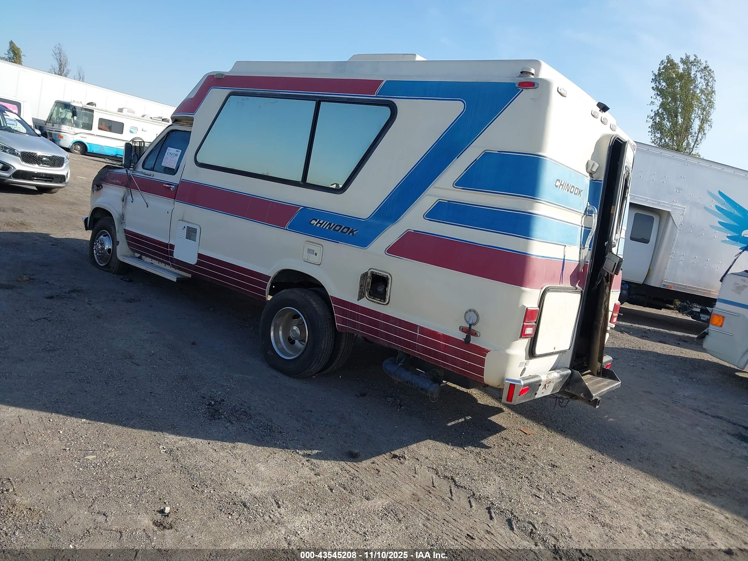 FORD ECONOLINE image 3