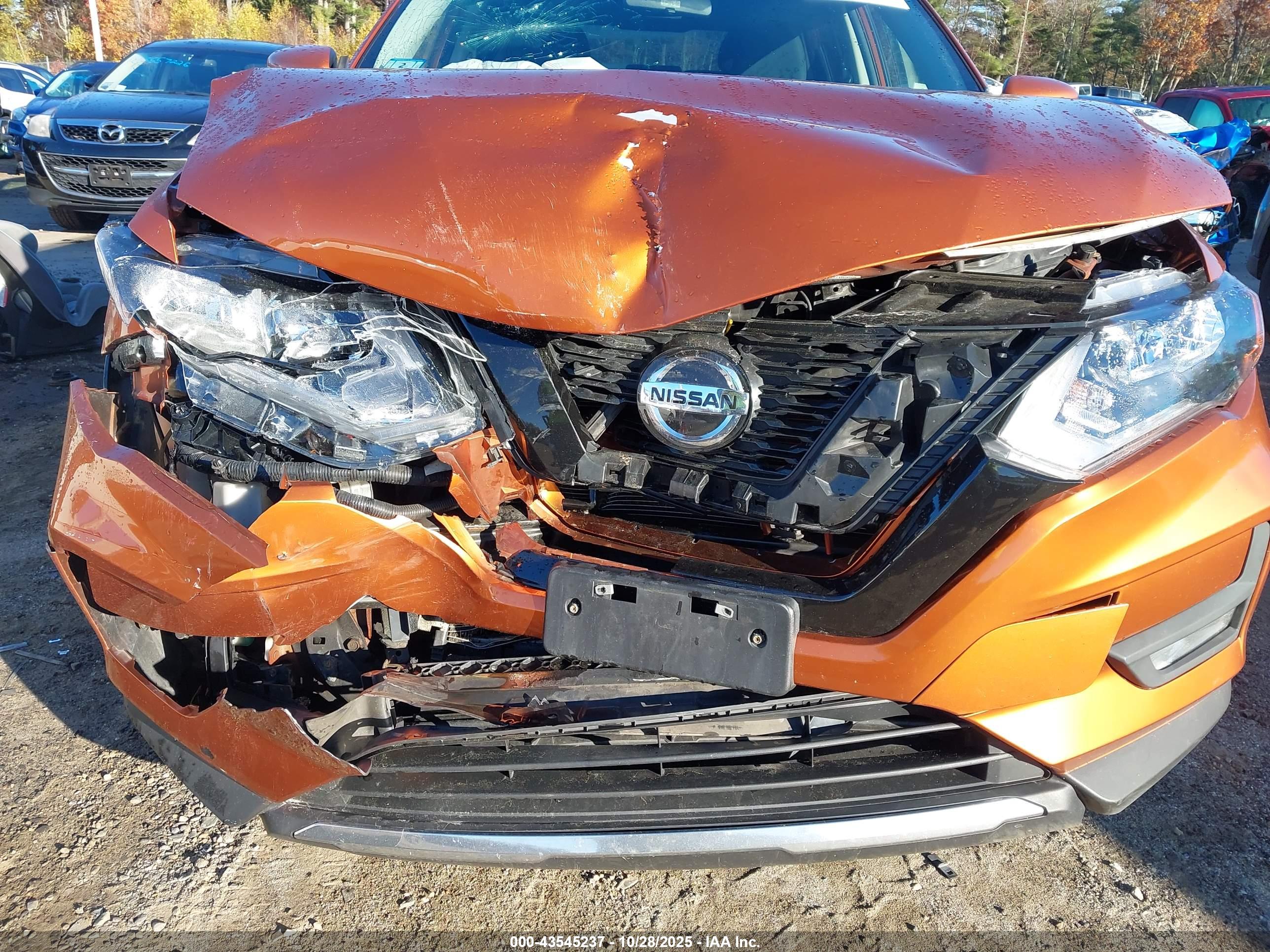NISSAN ROGUE image 6