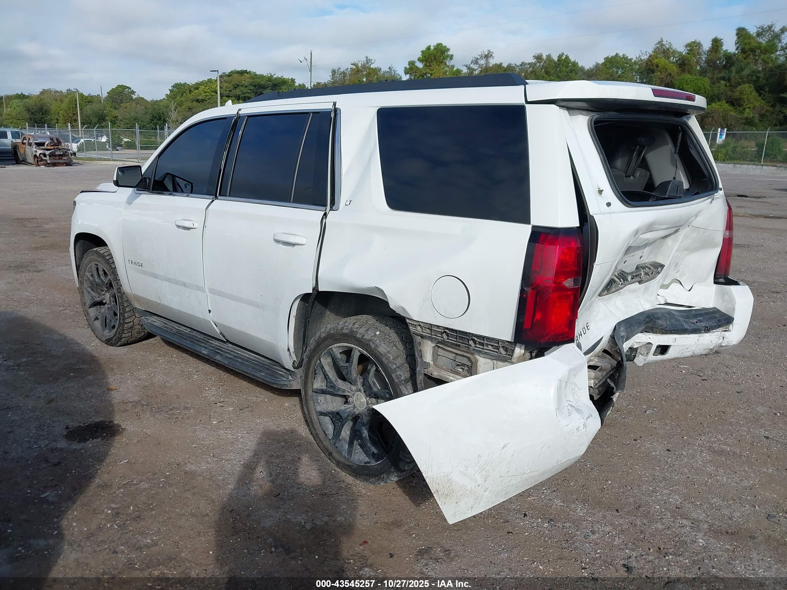 CHEVROLET TAHOE image 3