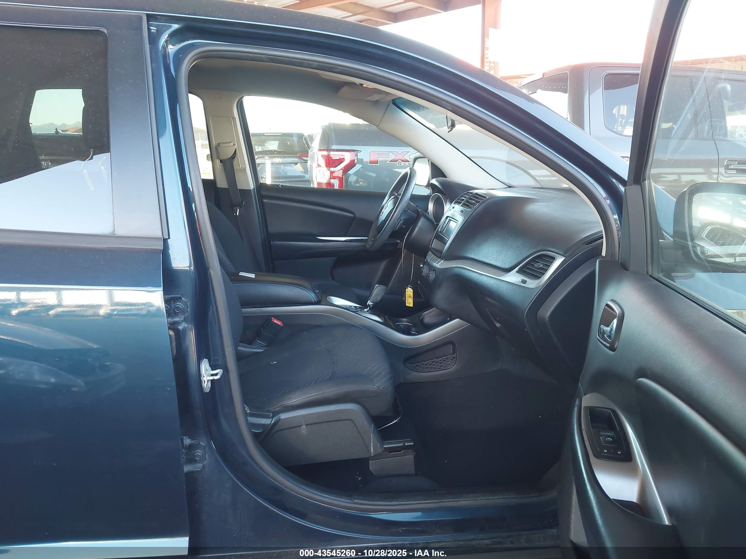 DODGE JOURNEY image 5