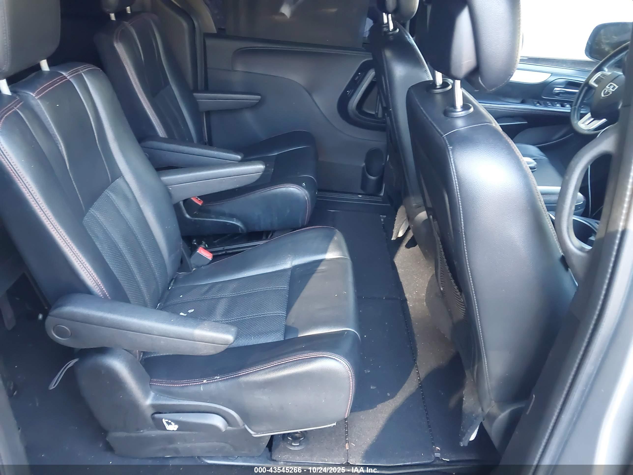 DODGE GRAND image 8