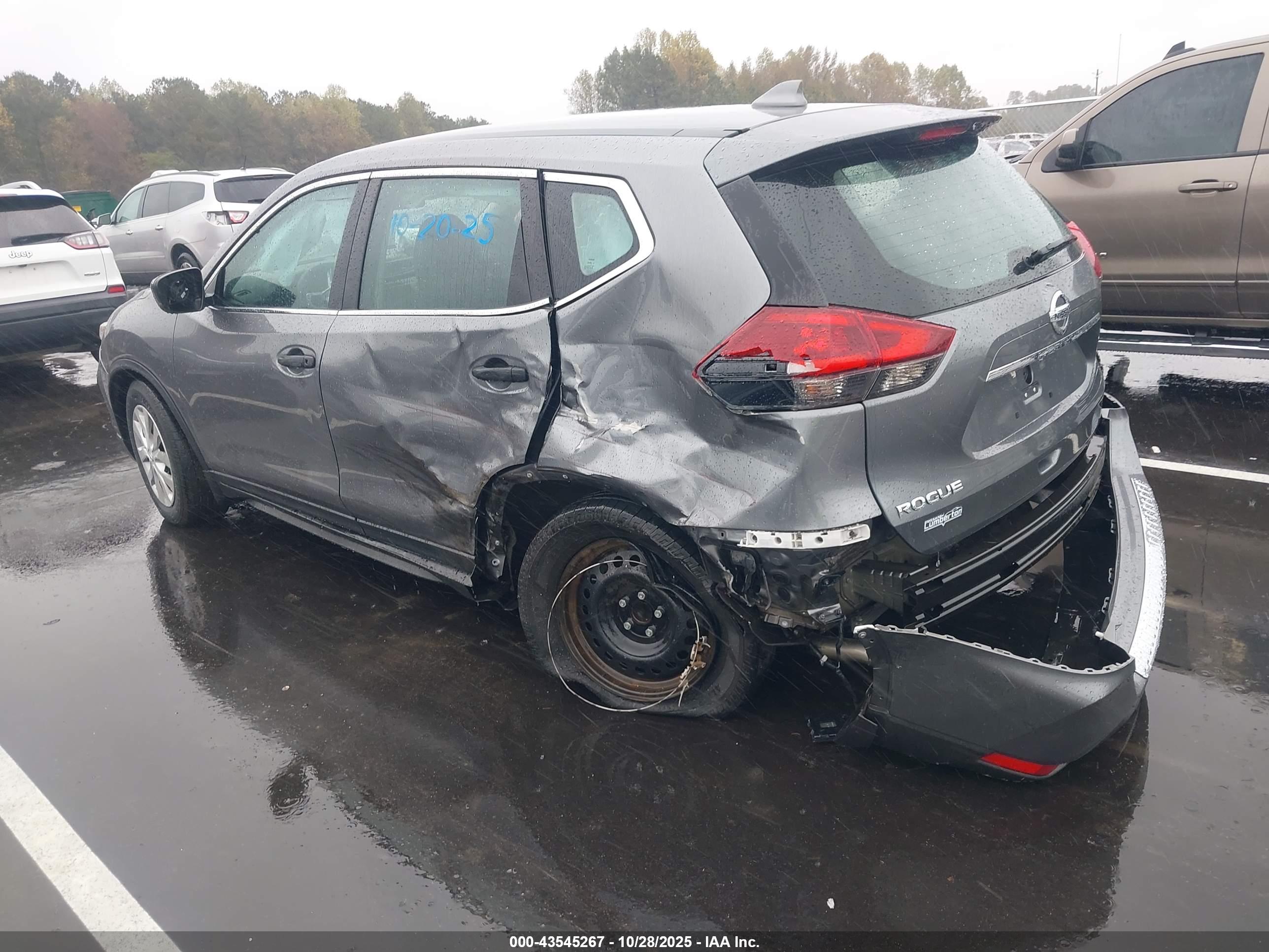 NISSAN ROGUE image 3