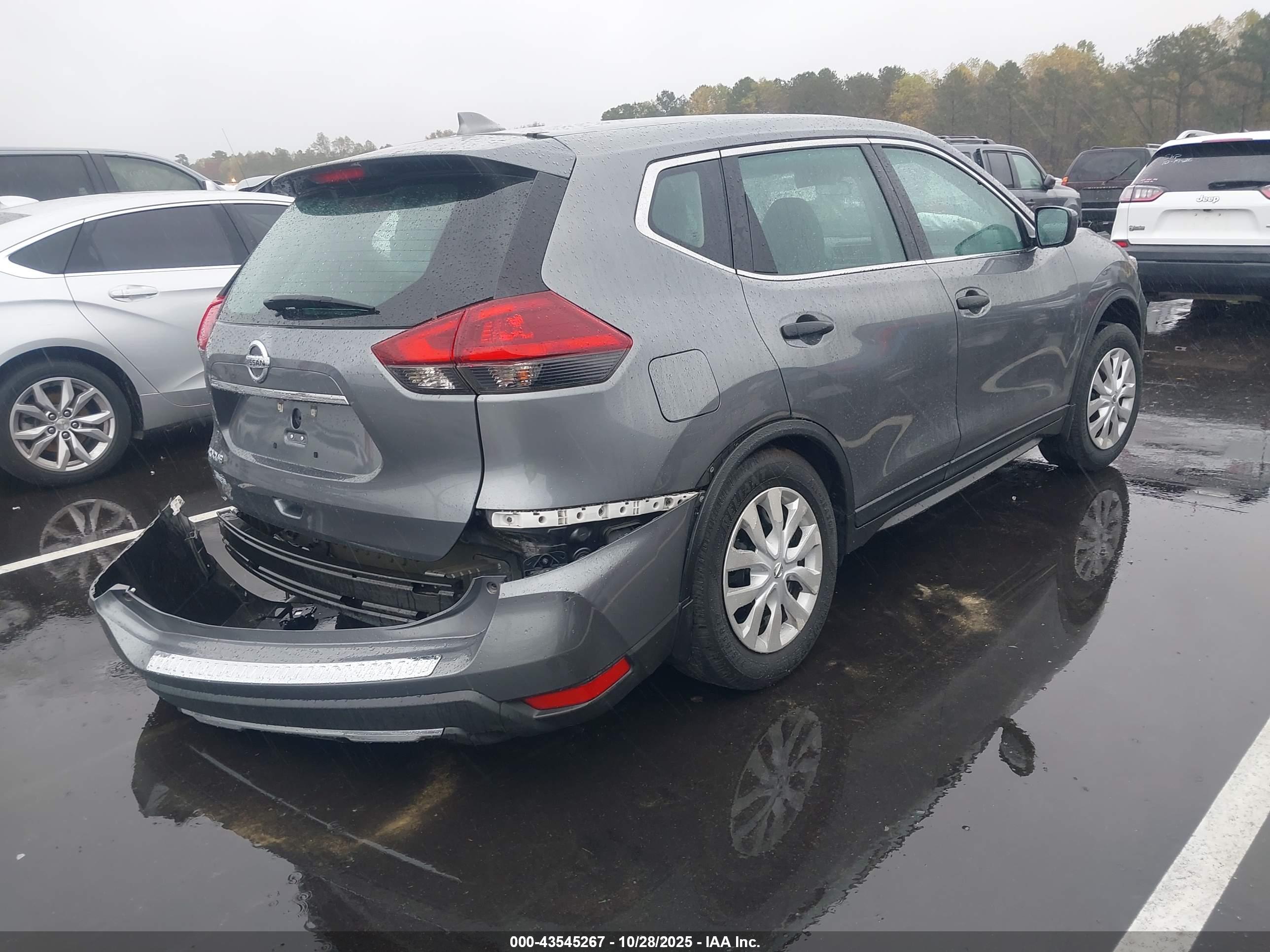 NISSAN ROGUE image 4