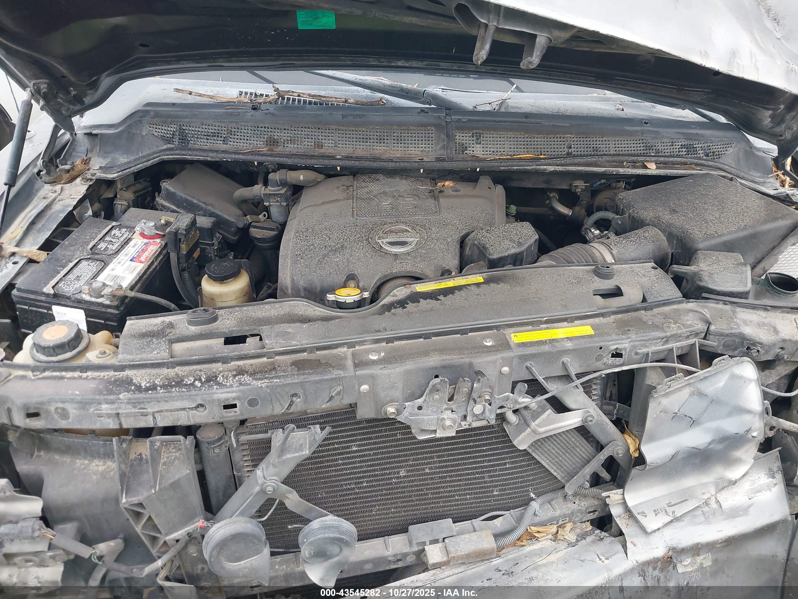 NISSAN TITAN image 10
