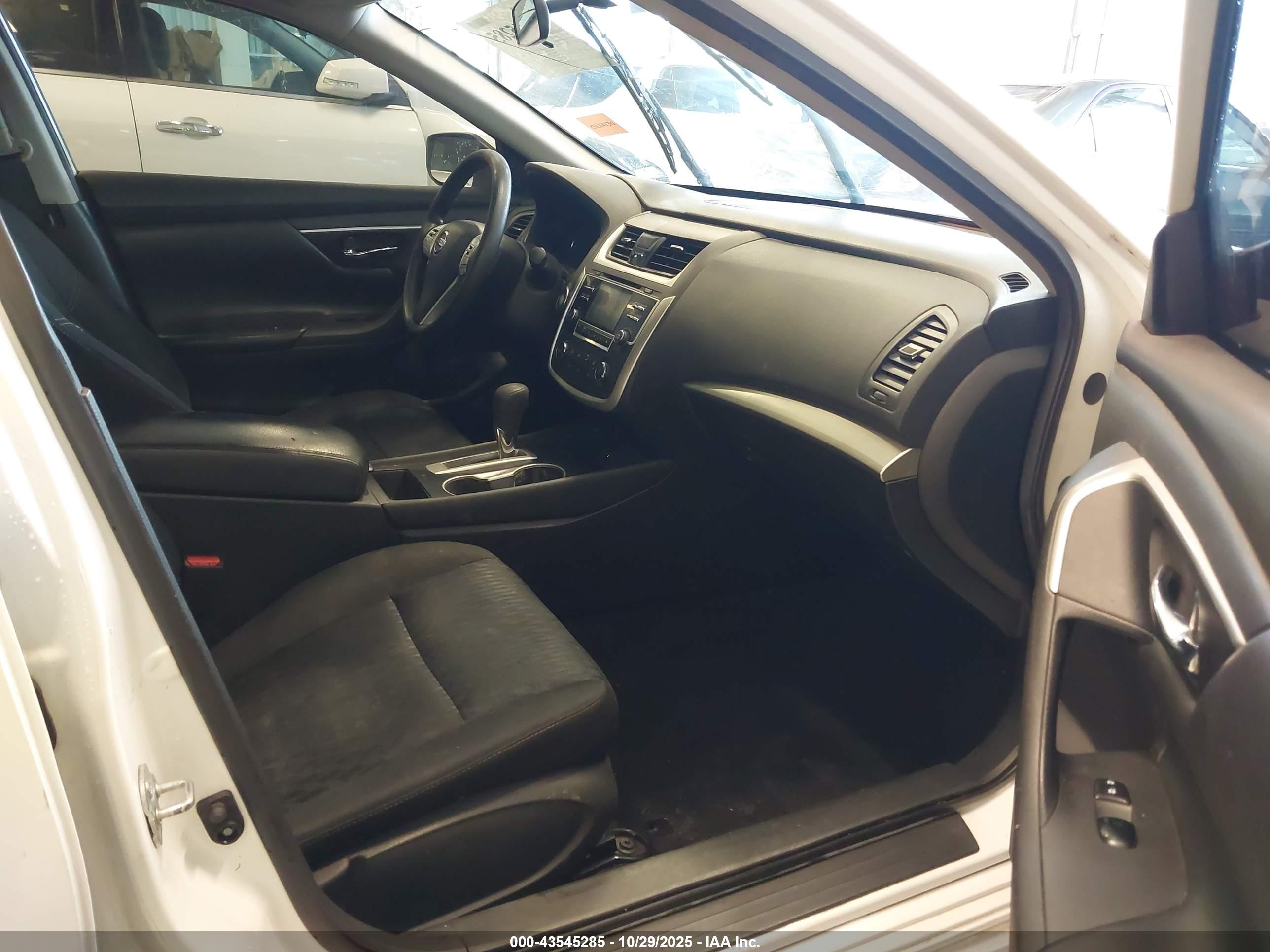 NISSAN ALTIMA image 5