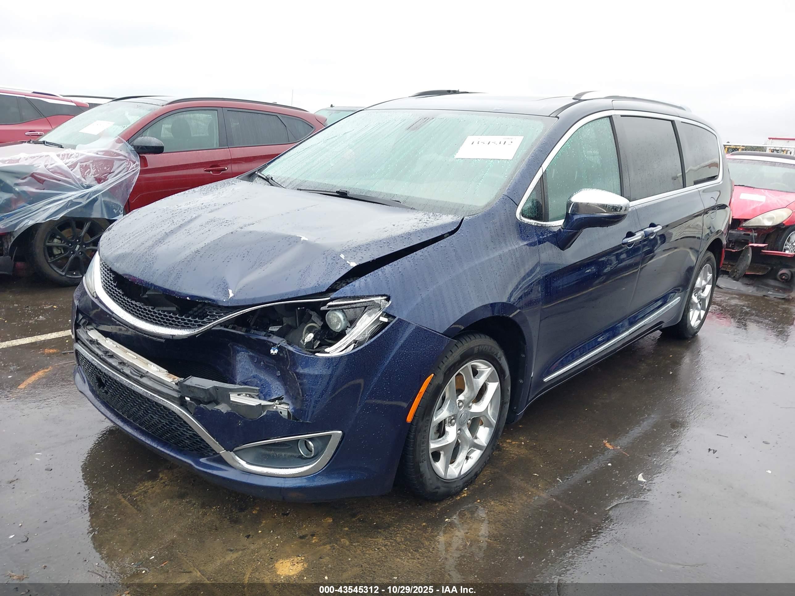 CHRYSLER PACIFICA image 2