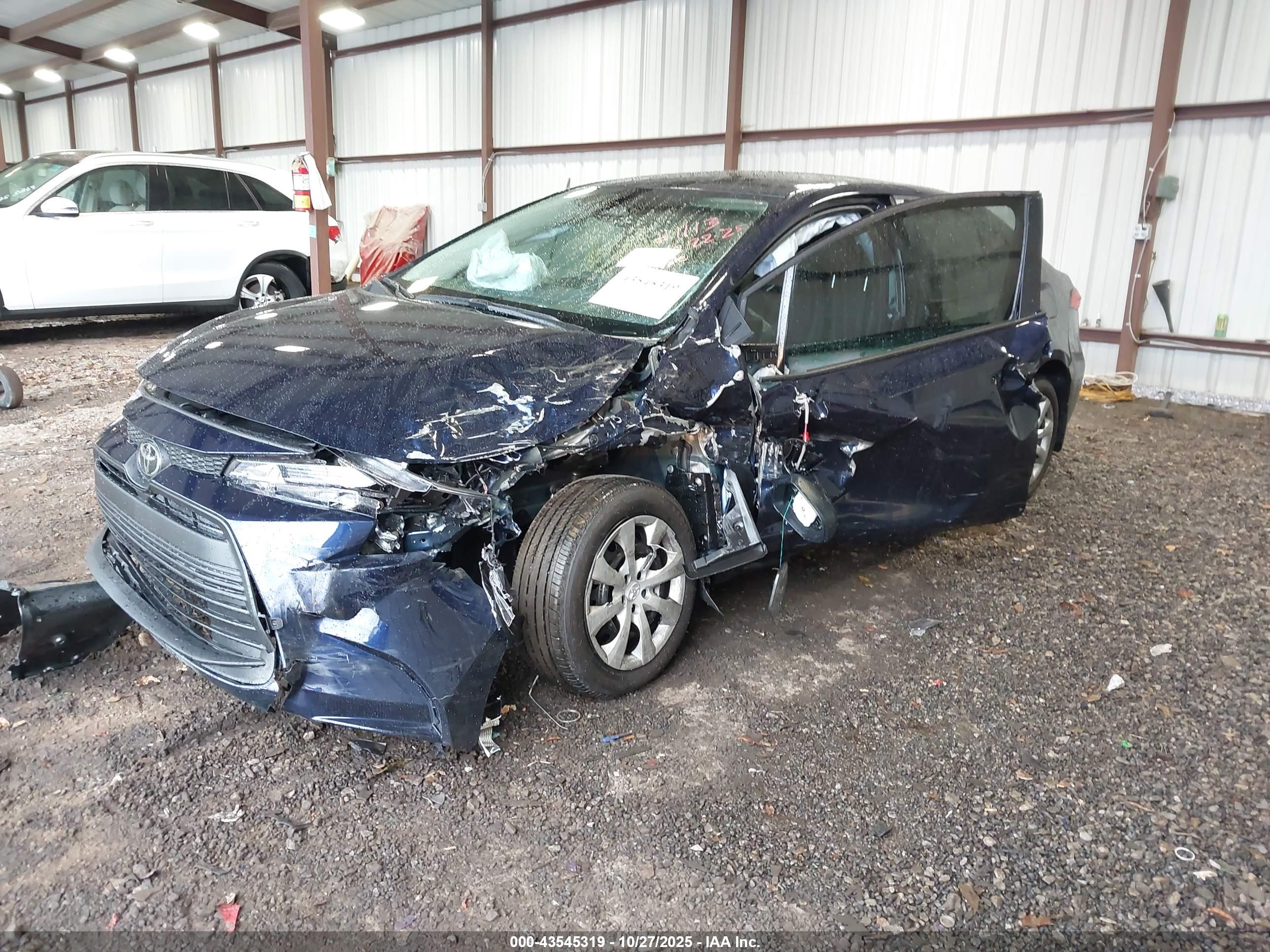 TOYOTA COROLLA image 2