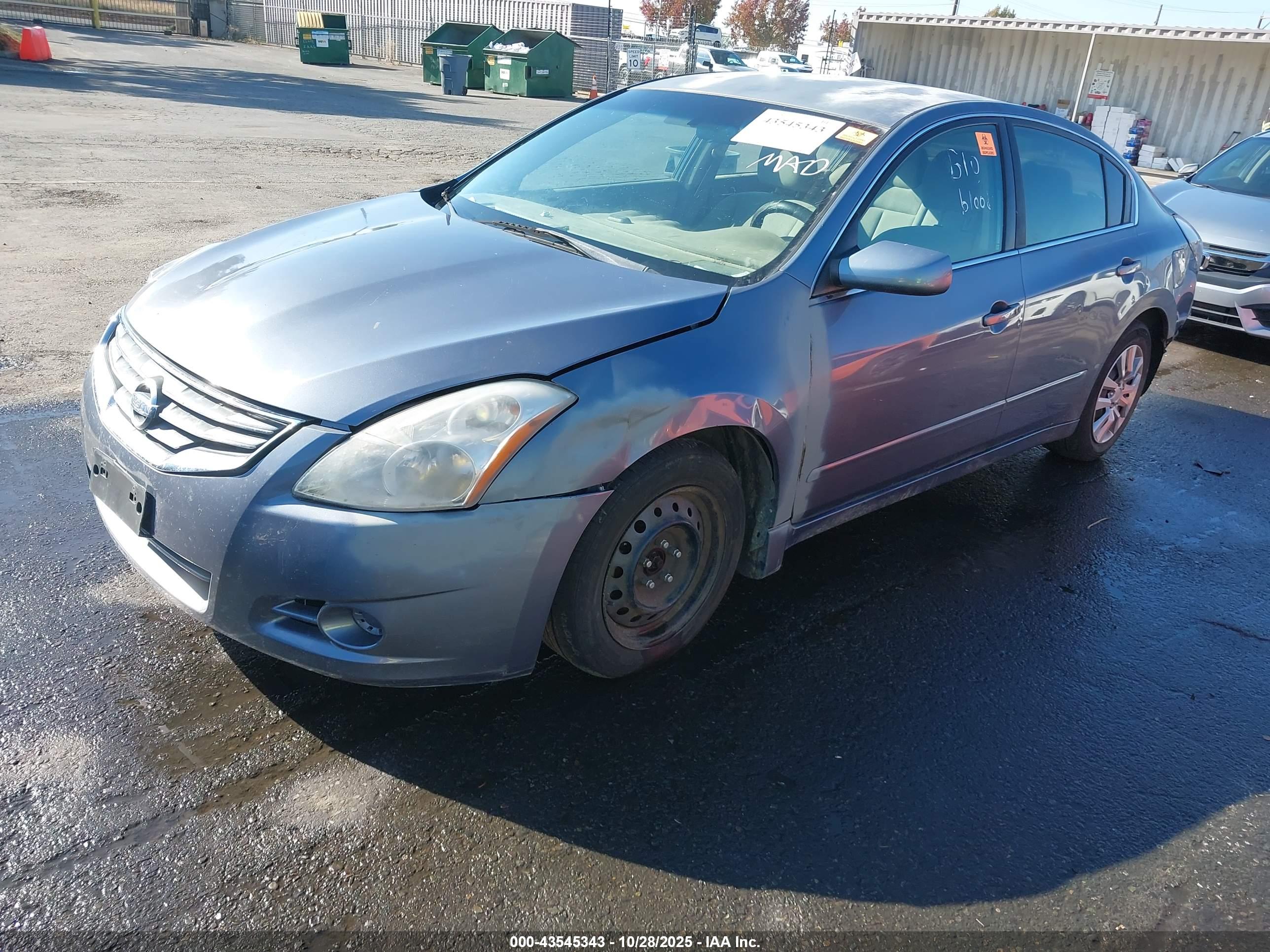 NISSAN ALTIMA image 2