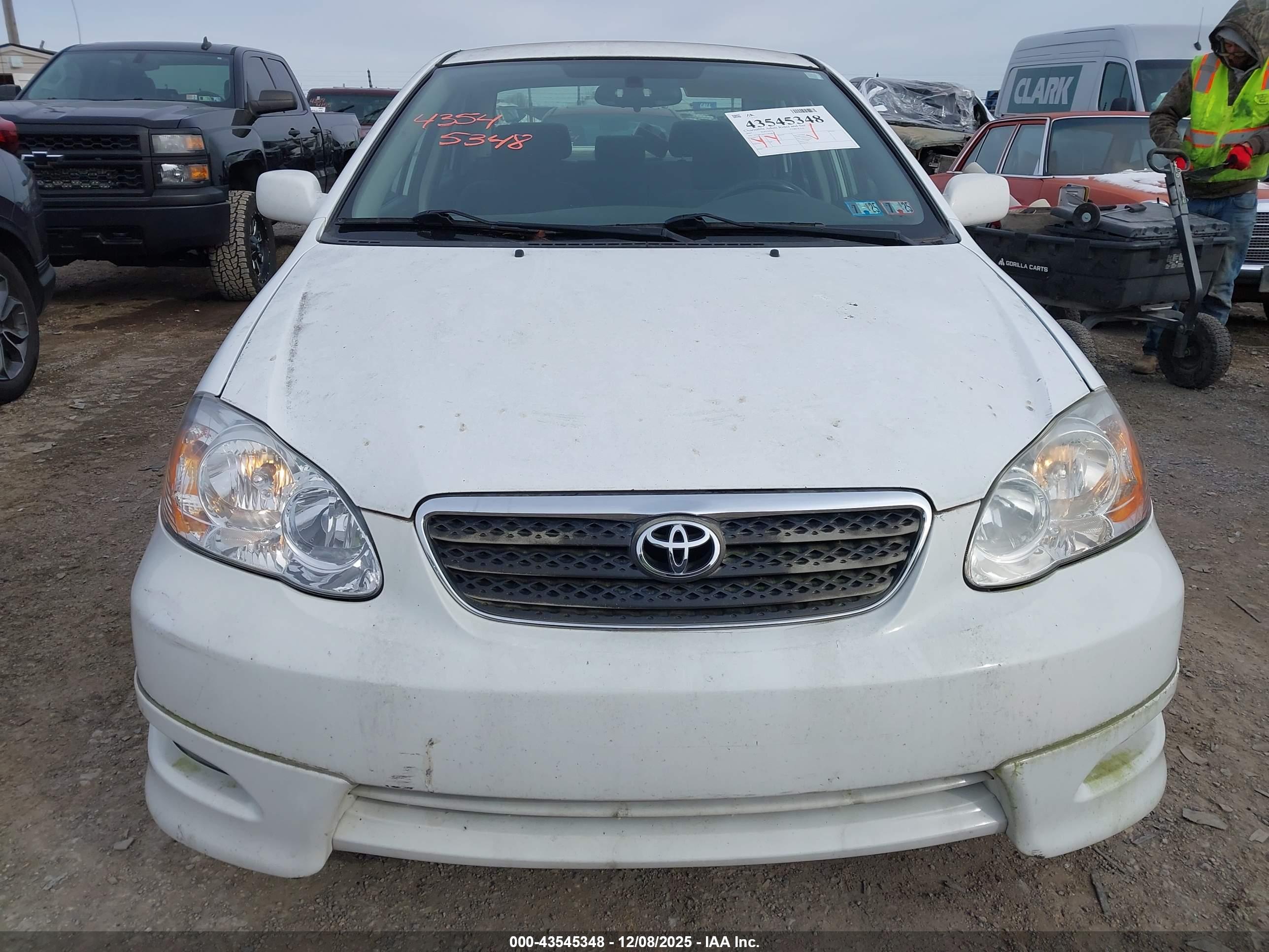 TOYOTA COROLLA image 6