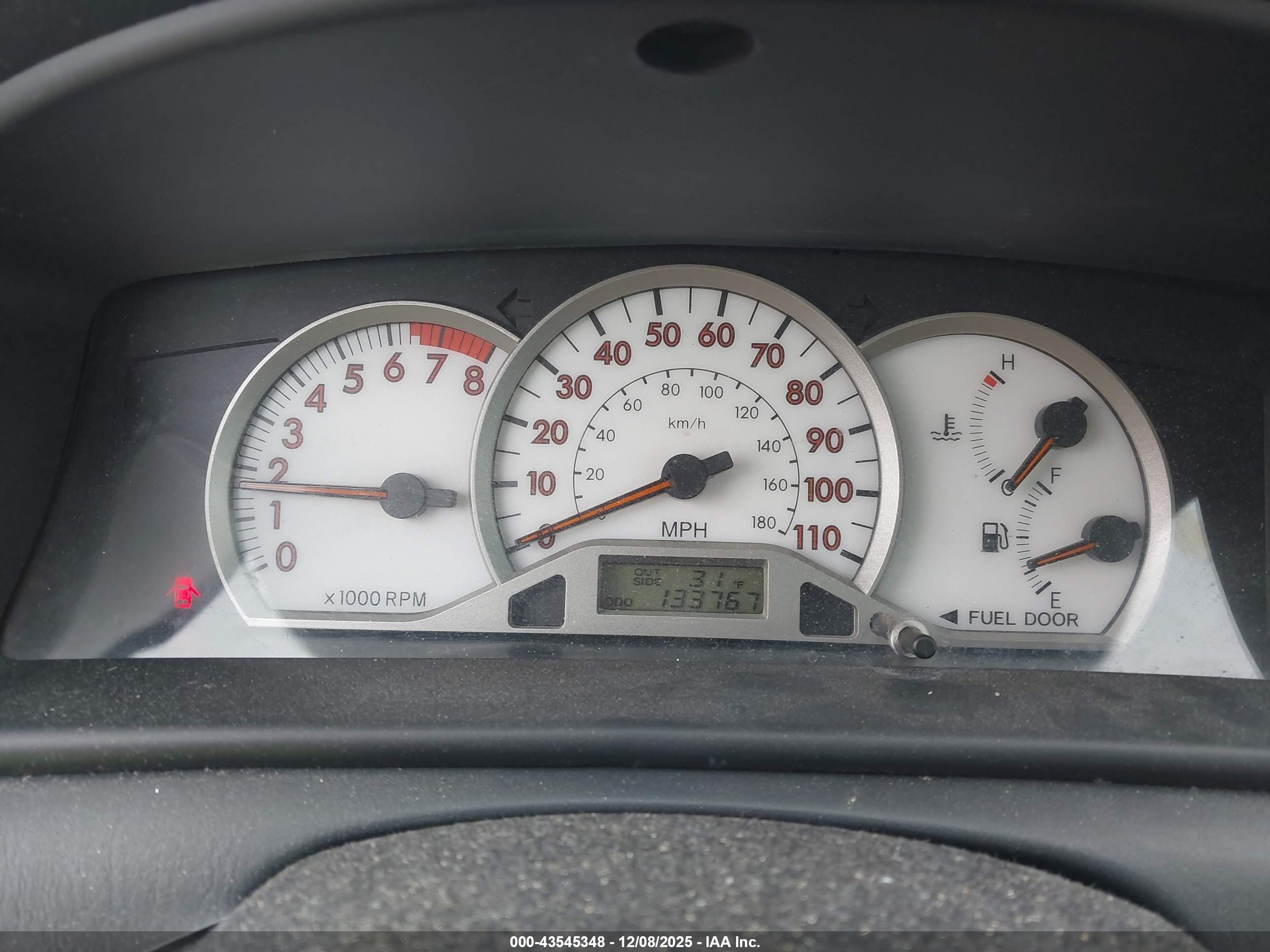 TOYOTA COROLLA image 7