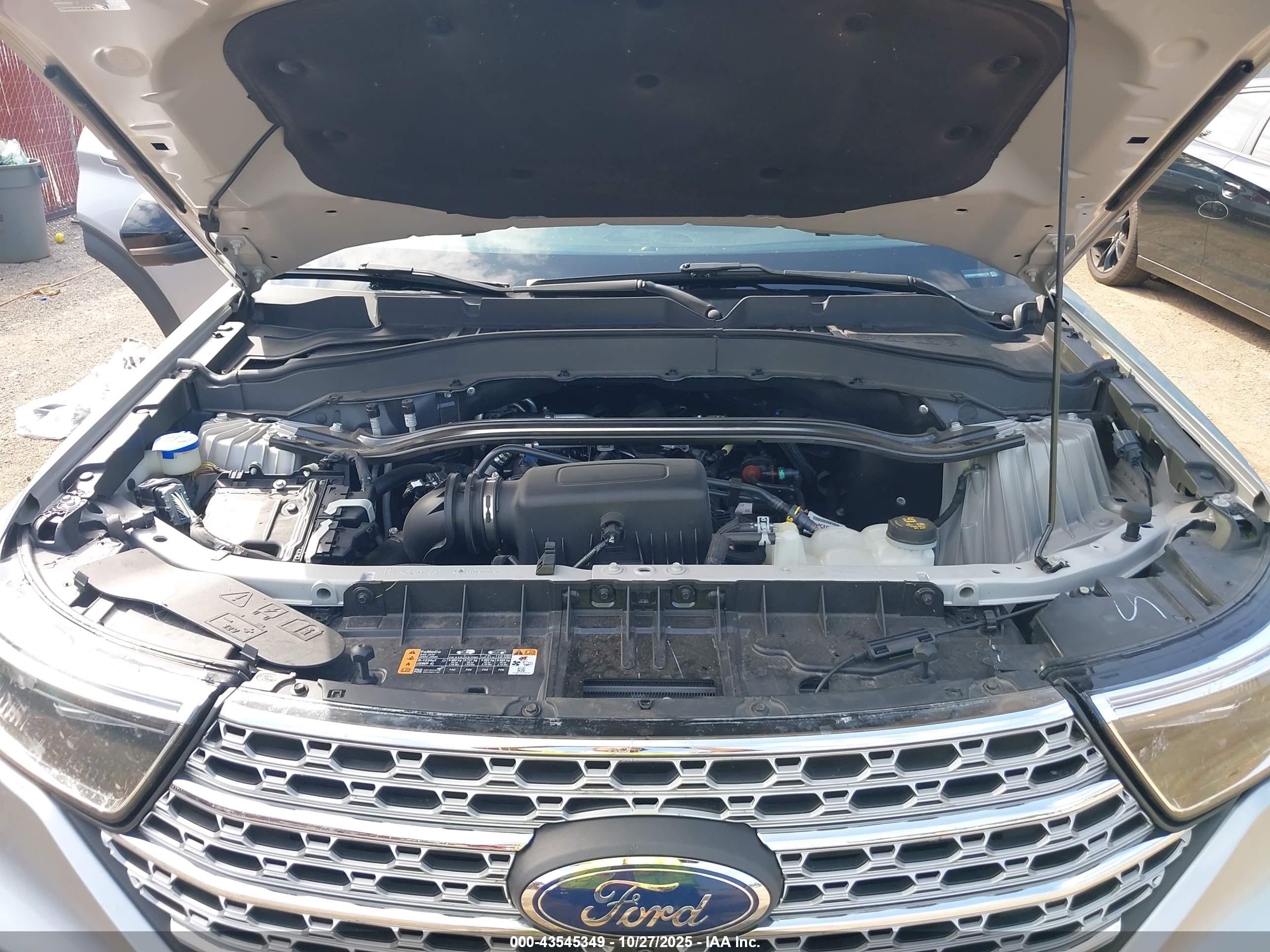FORD EXPLORER image 10