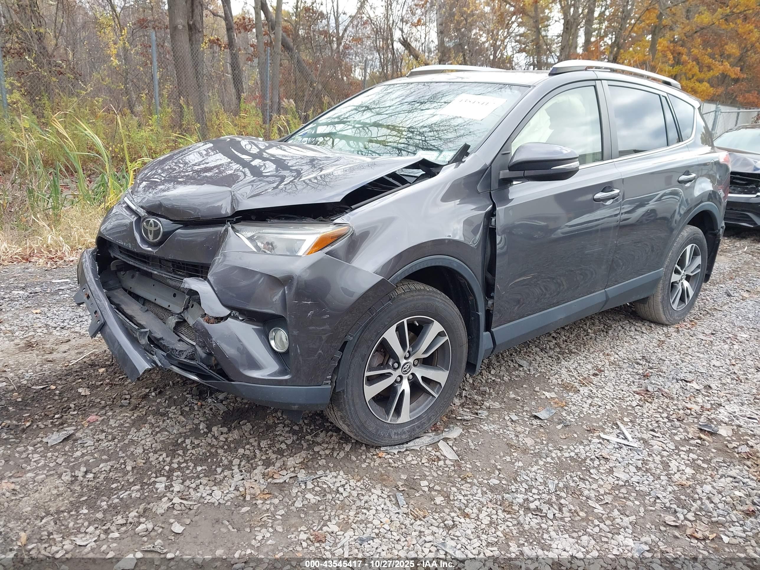 TOYOTA RAV4 image 2