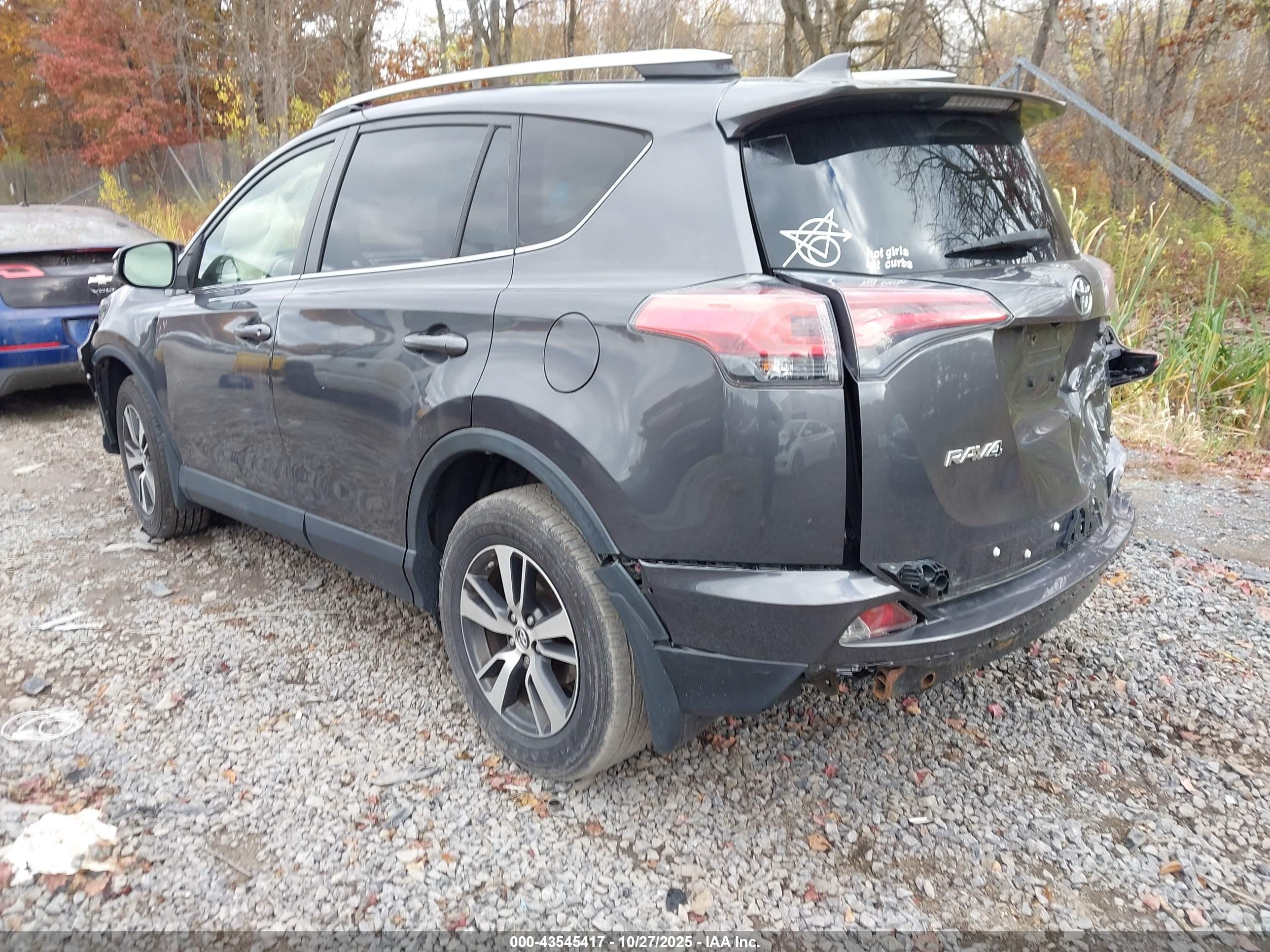 TOYOTA RAV4 image 3