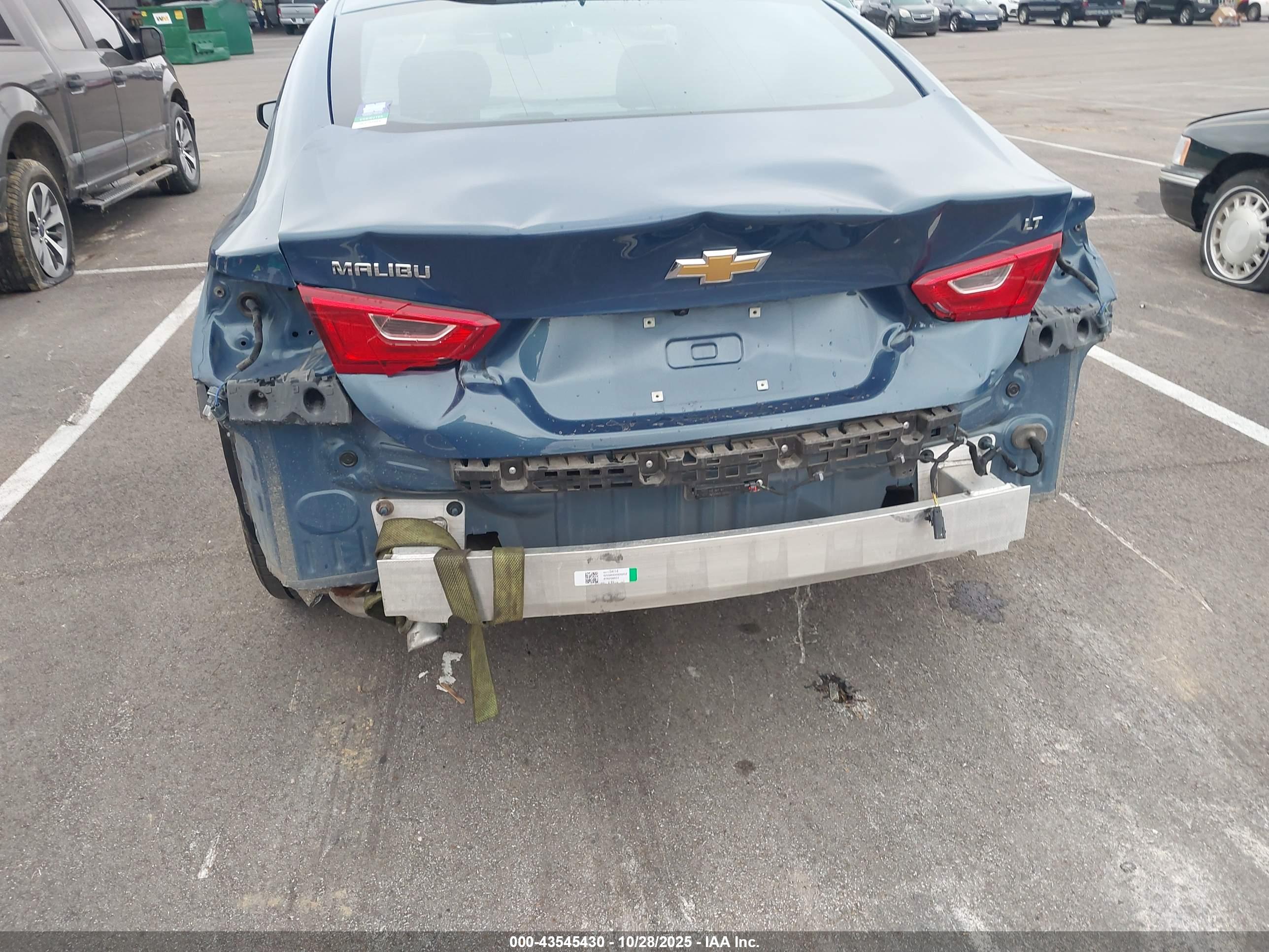 CHEVROLET MALIBU image 6