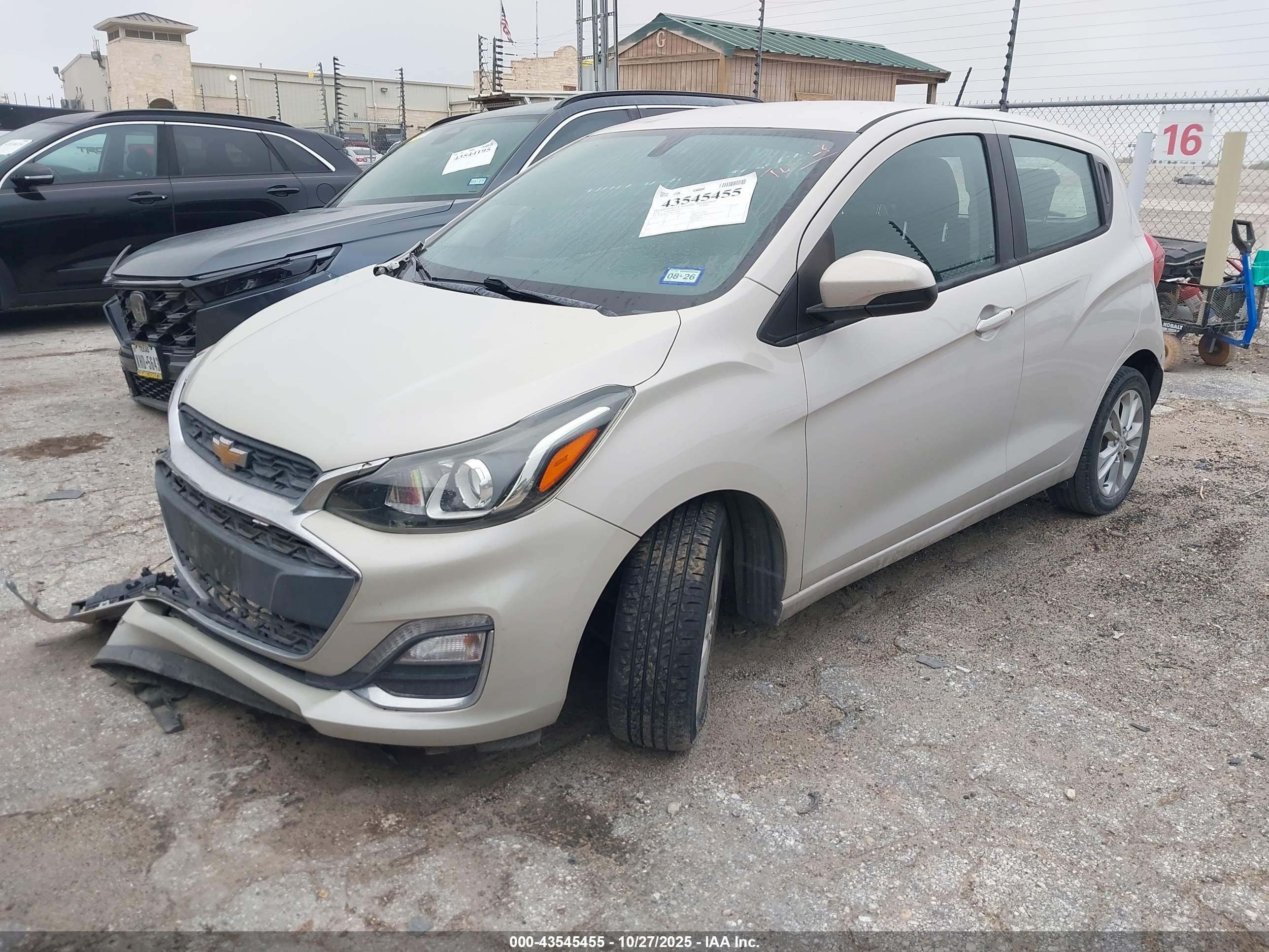 CHEVROLET SPARK image 2