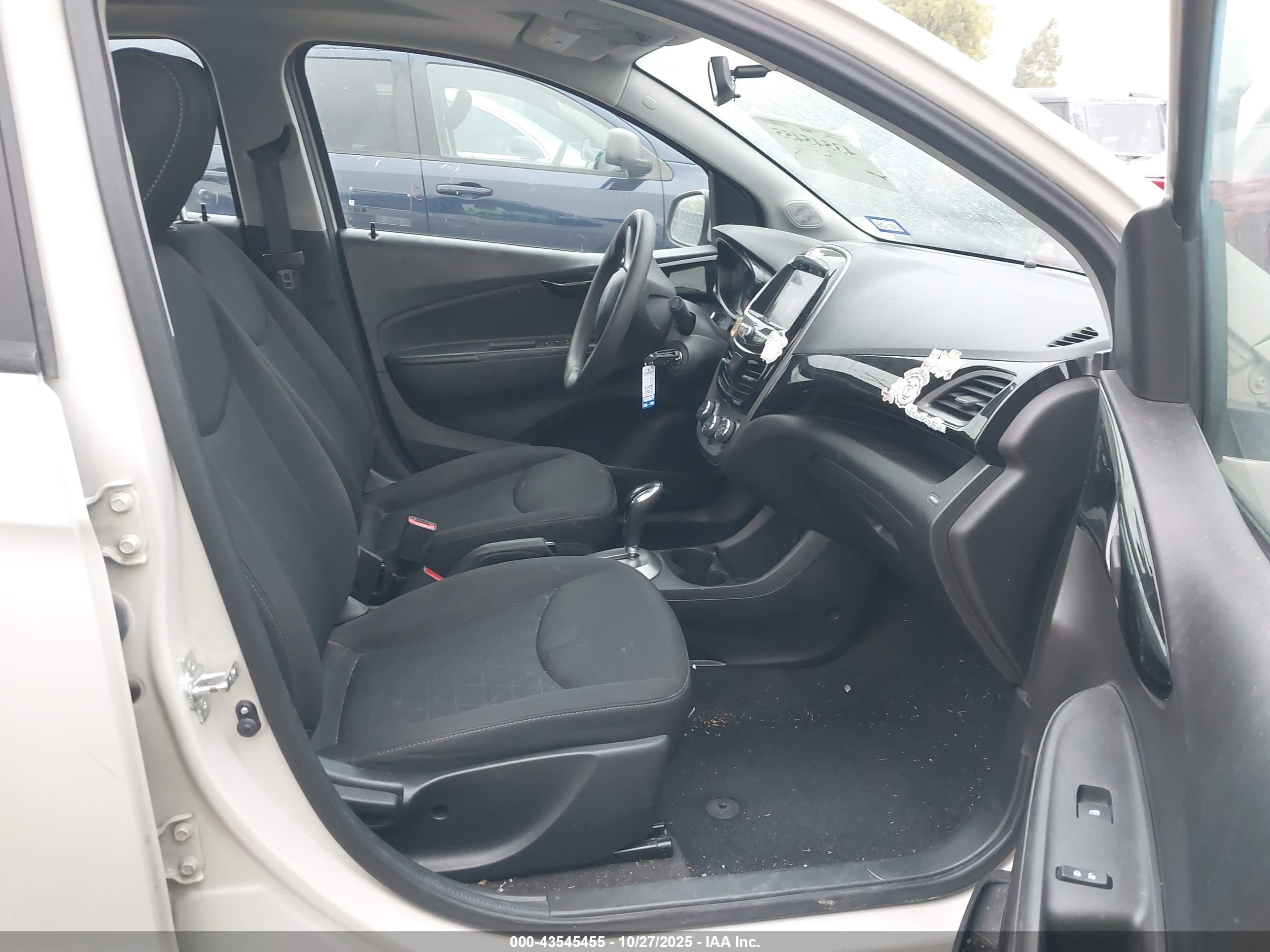 CHEVROLET SPARK image 5