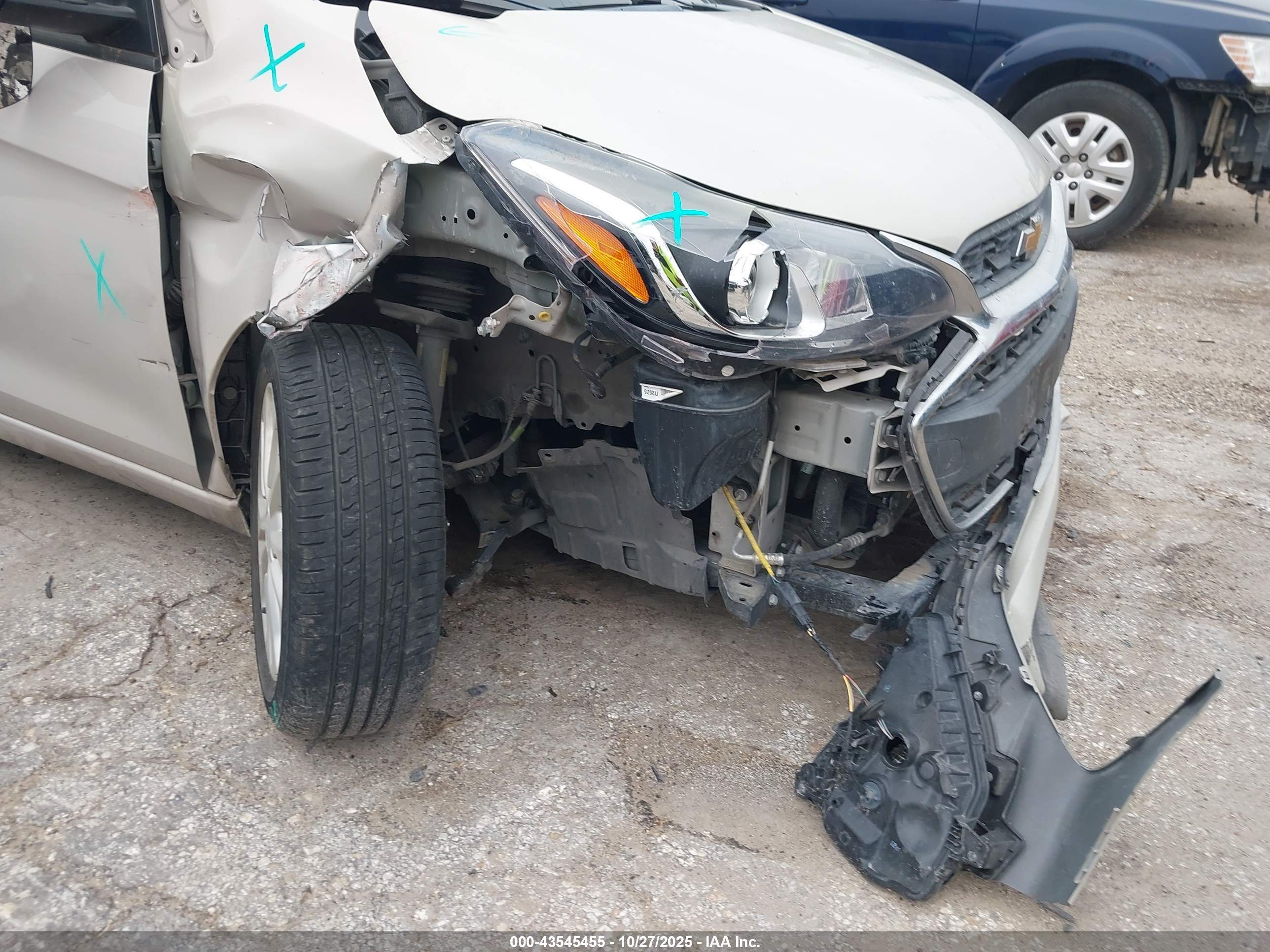 CHEVROLET SPARK image 6