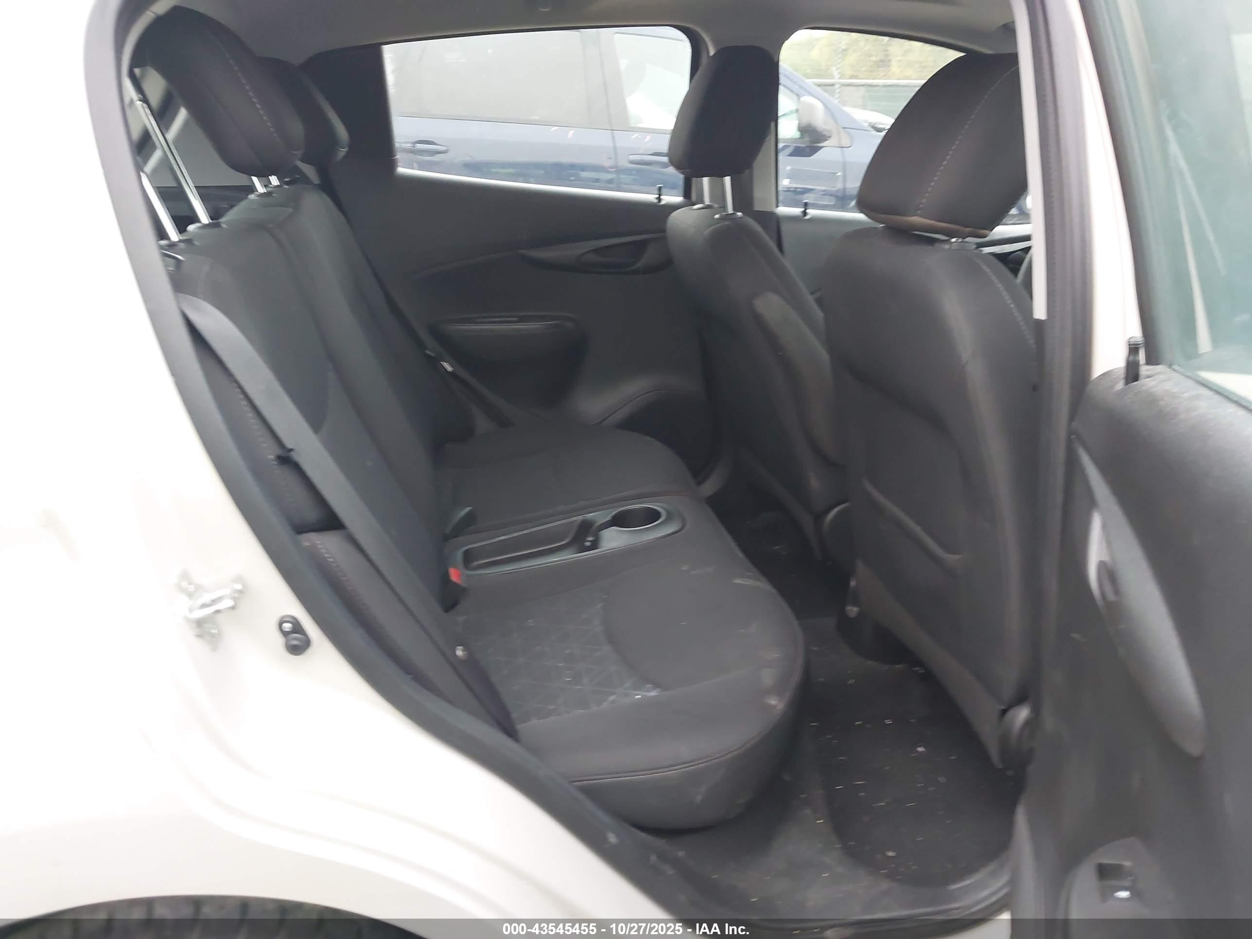CHEVROLET SPARK image 8