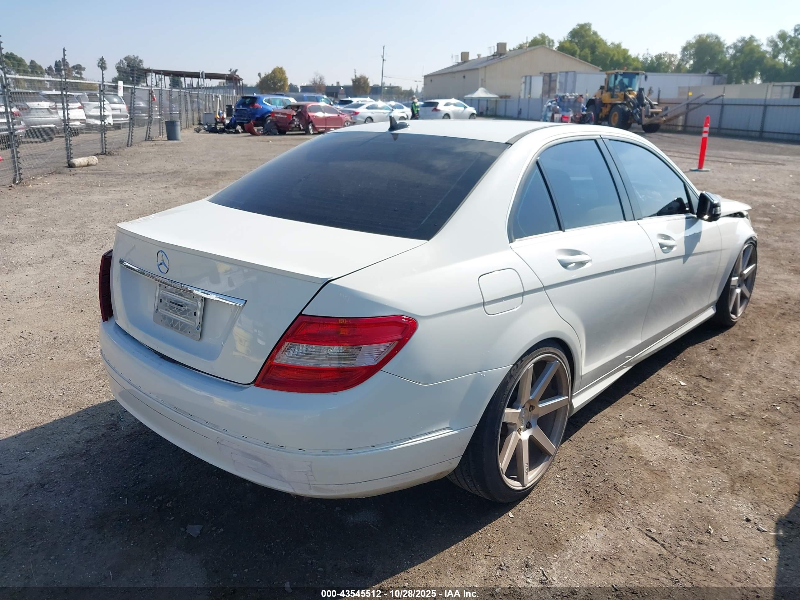 MERCEDES-BENZ C image 4