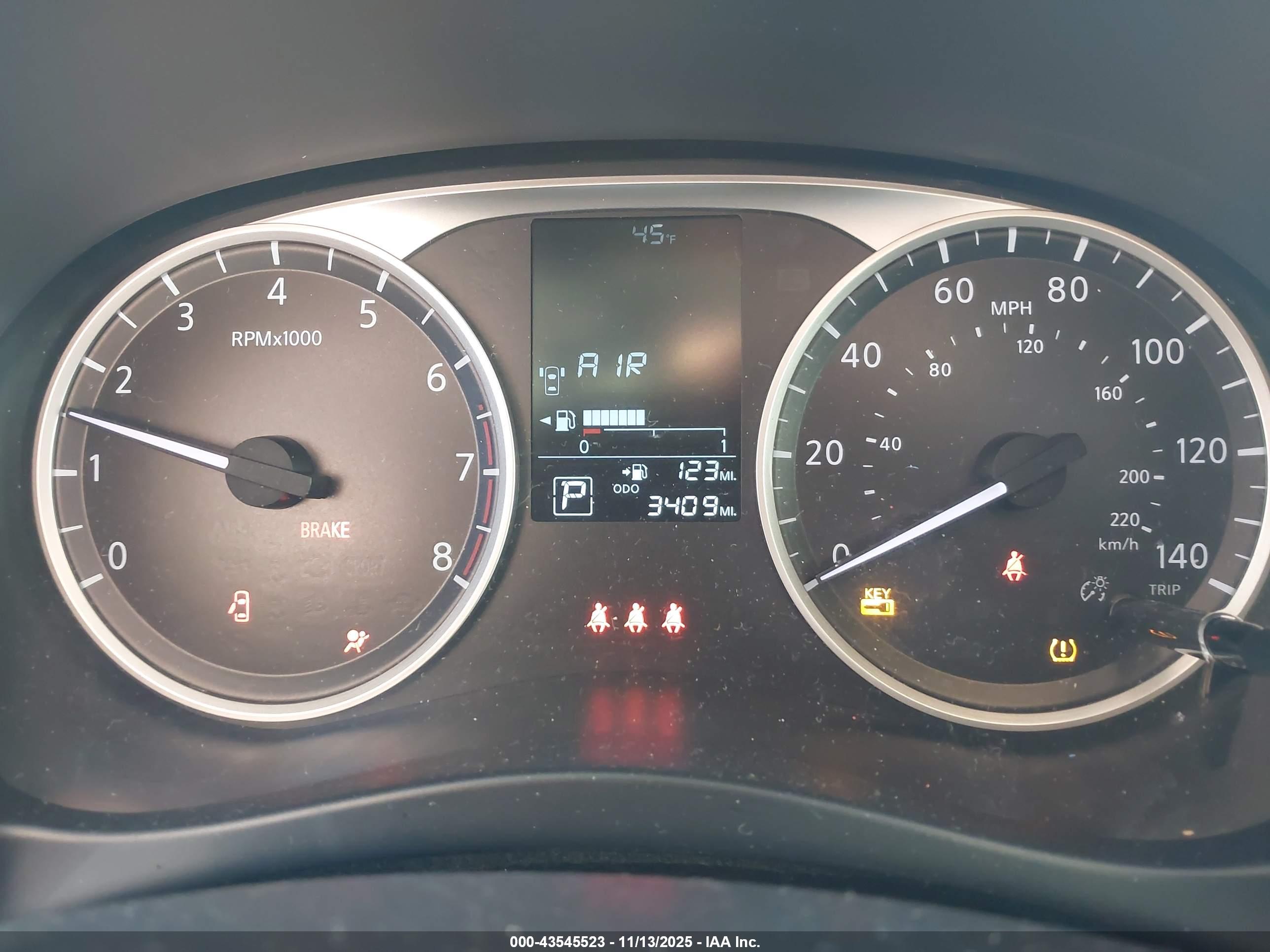 NISSAN KICKS image 7