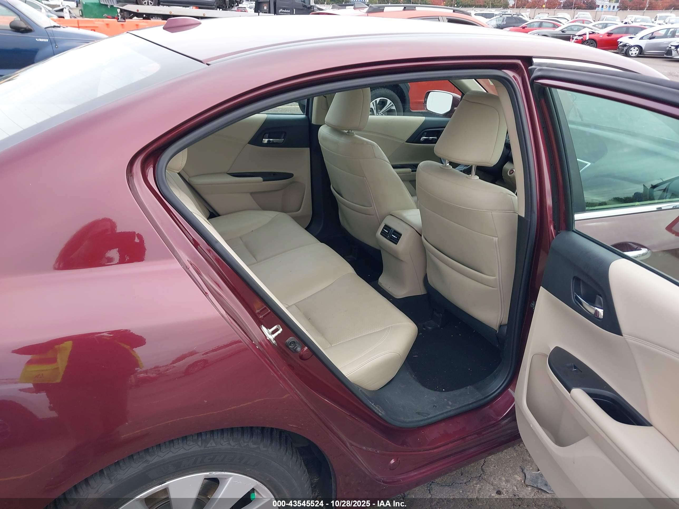 HONDA ACCORD image 8