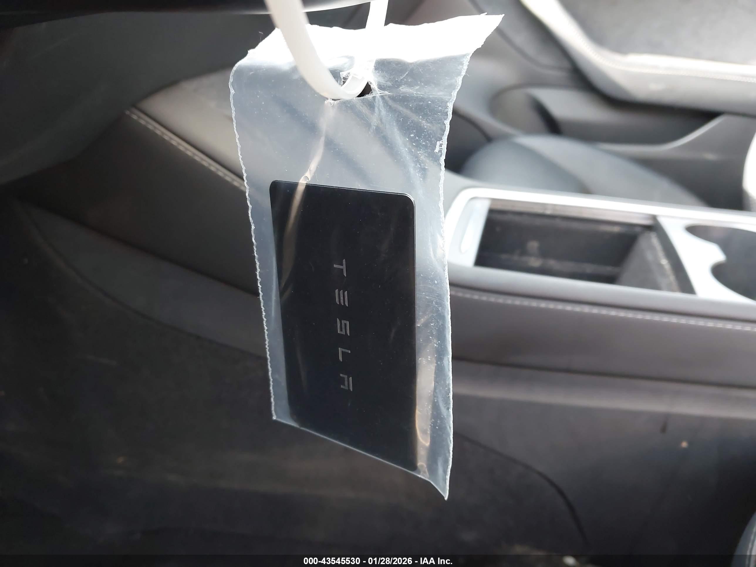 TESLA MODEL image 11