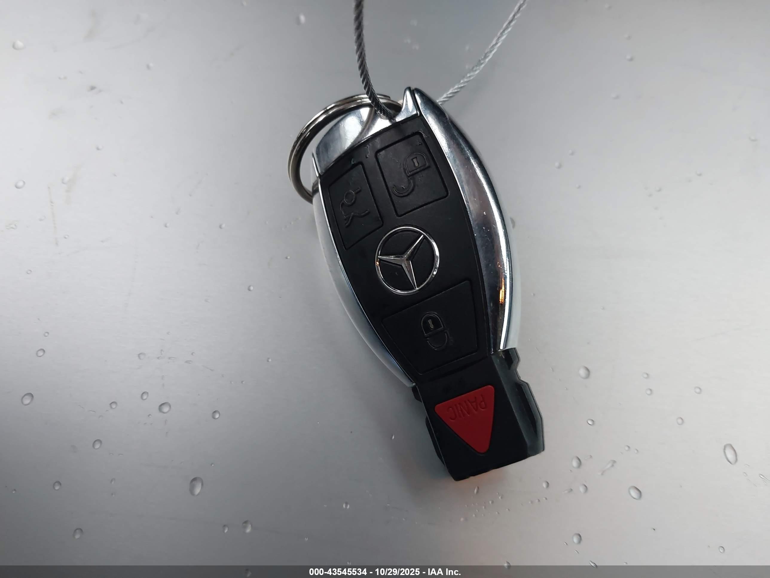 MERCEDES-BENZ E image 11