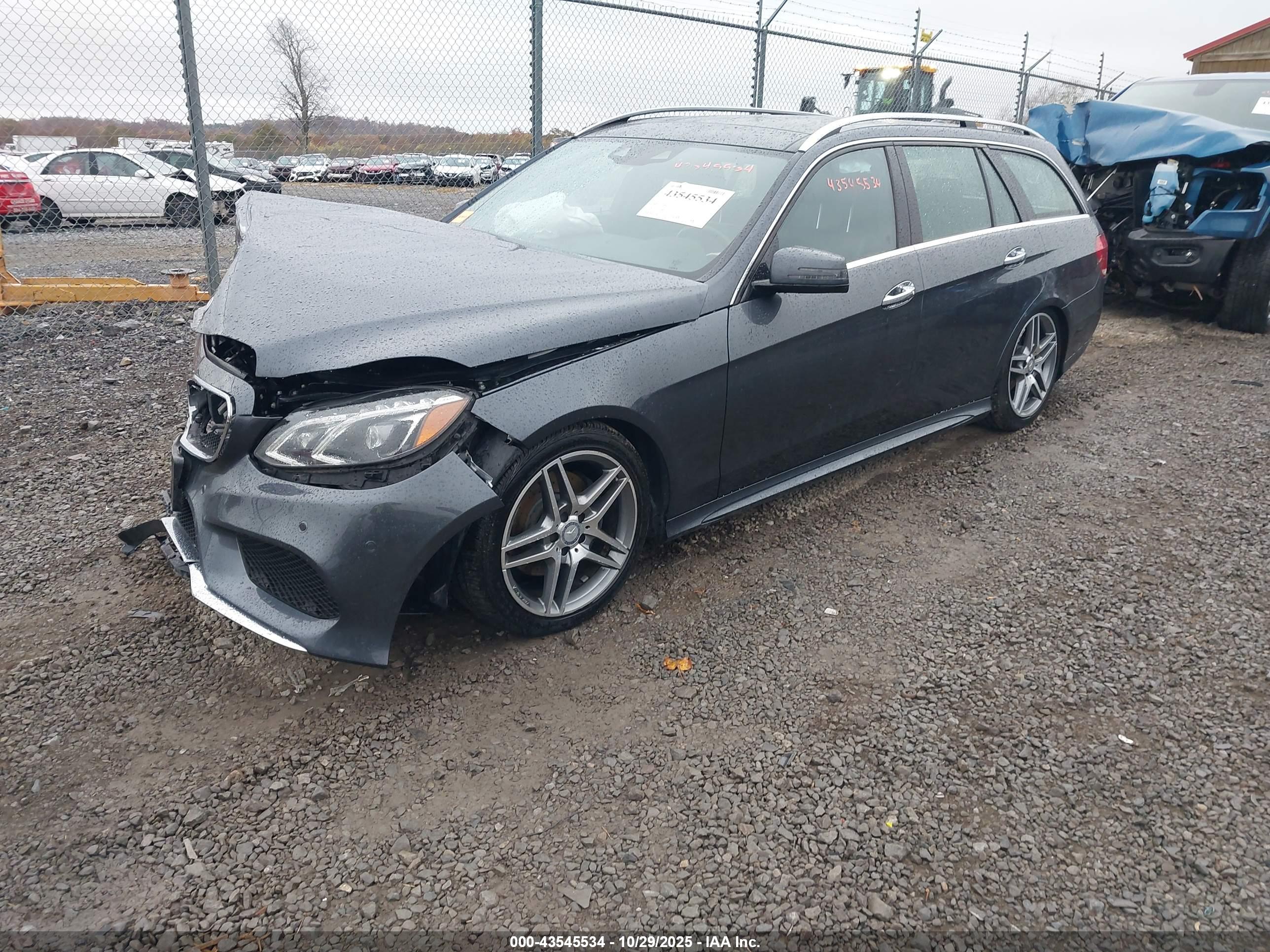 MERCEDES-BENZ E image 2