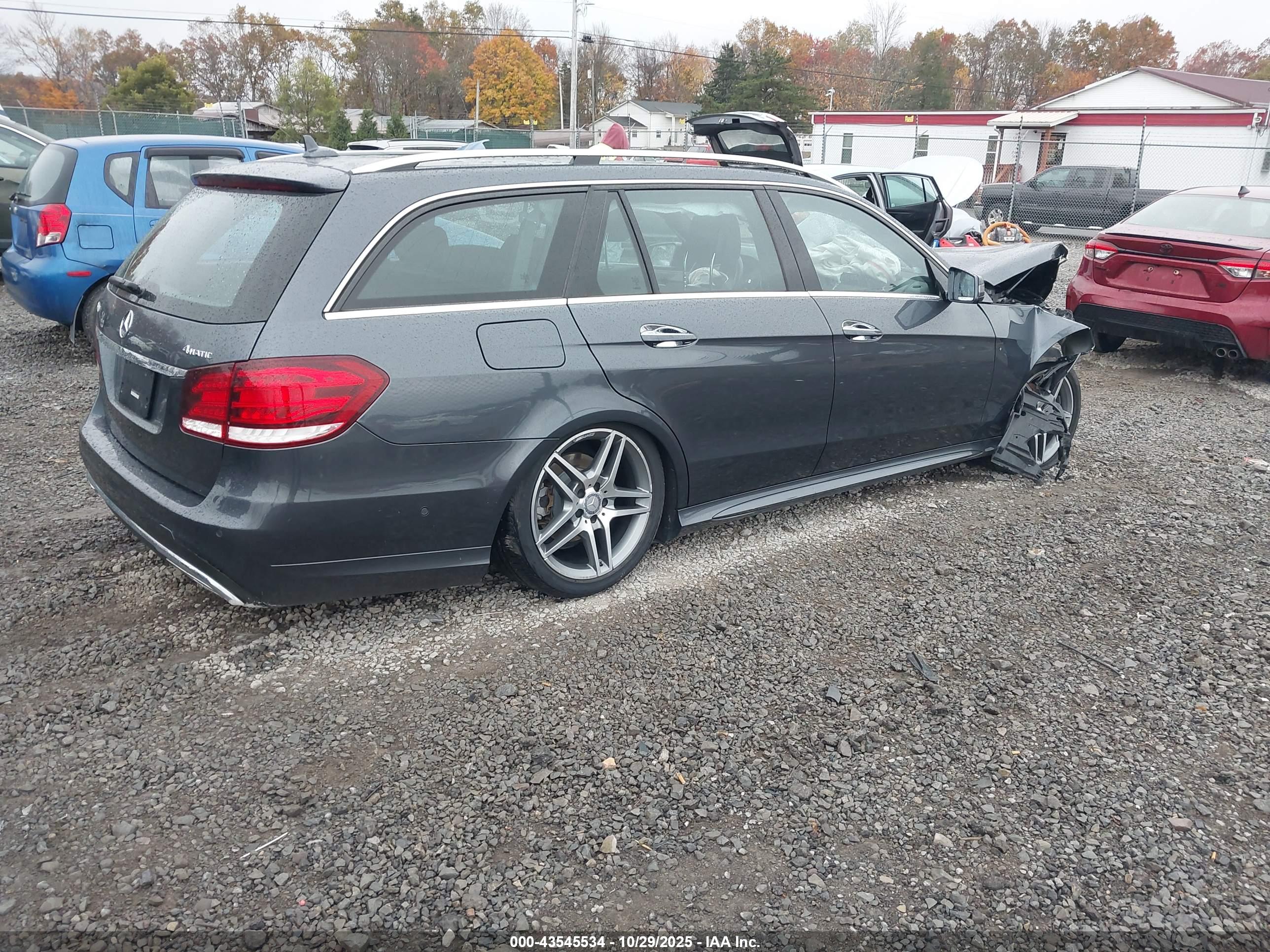 MERCEDES-BENZ E image 4